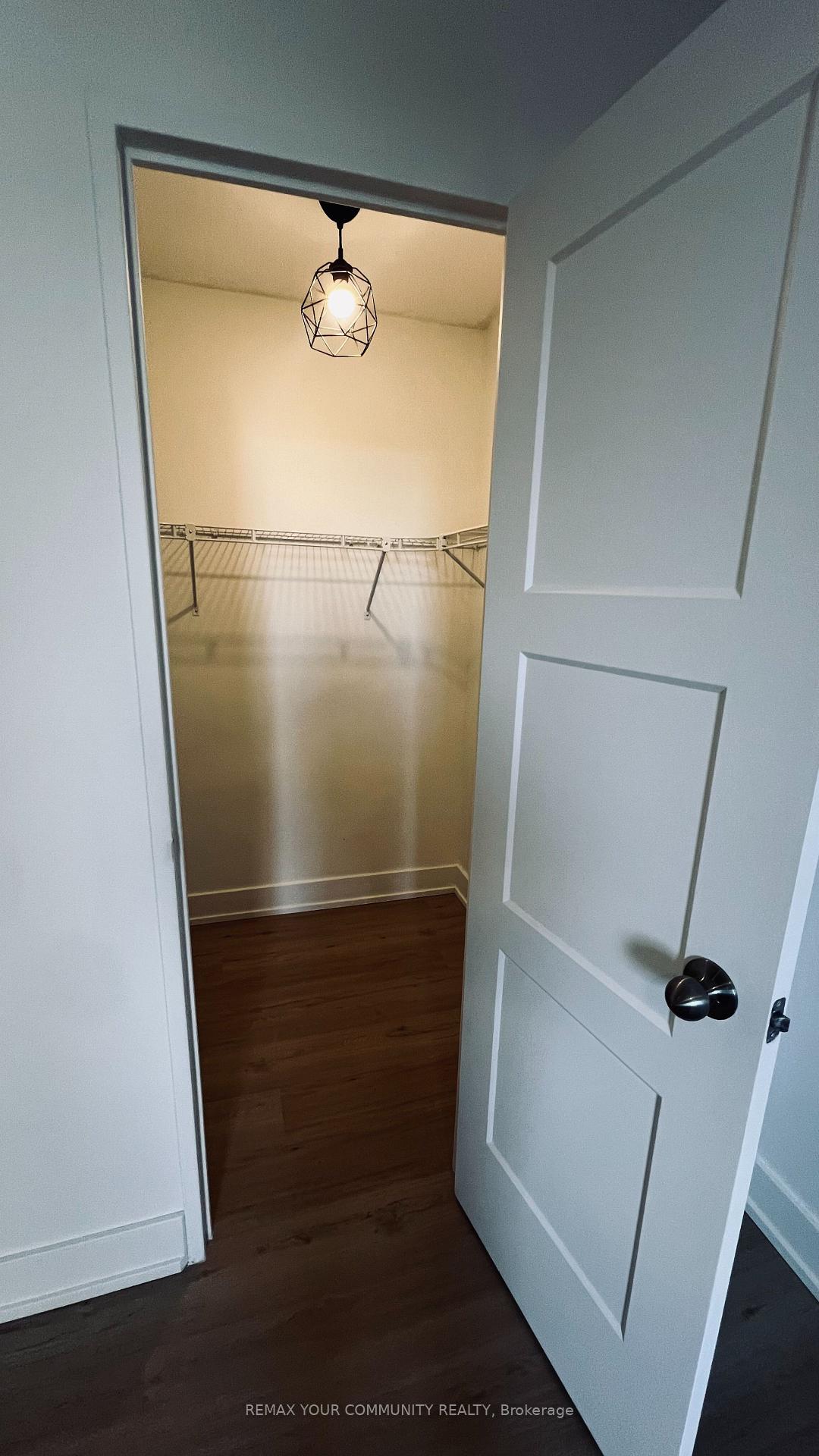 Photo 34 of Unit 514, 10 Edgecliff Golfway, Toronto, Flemingdon Park — HOMEH