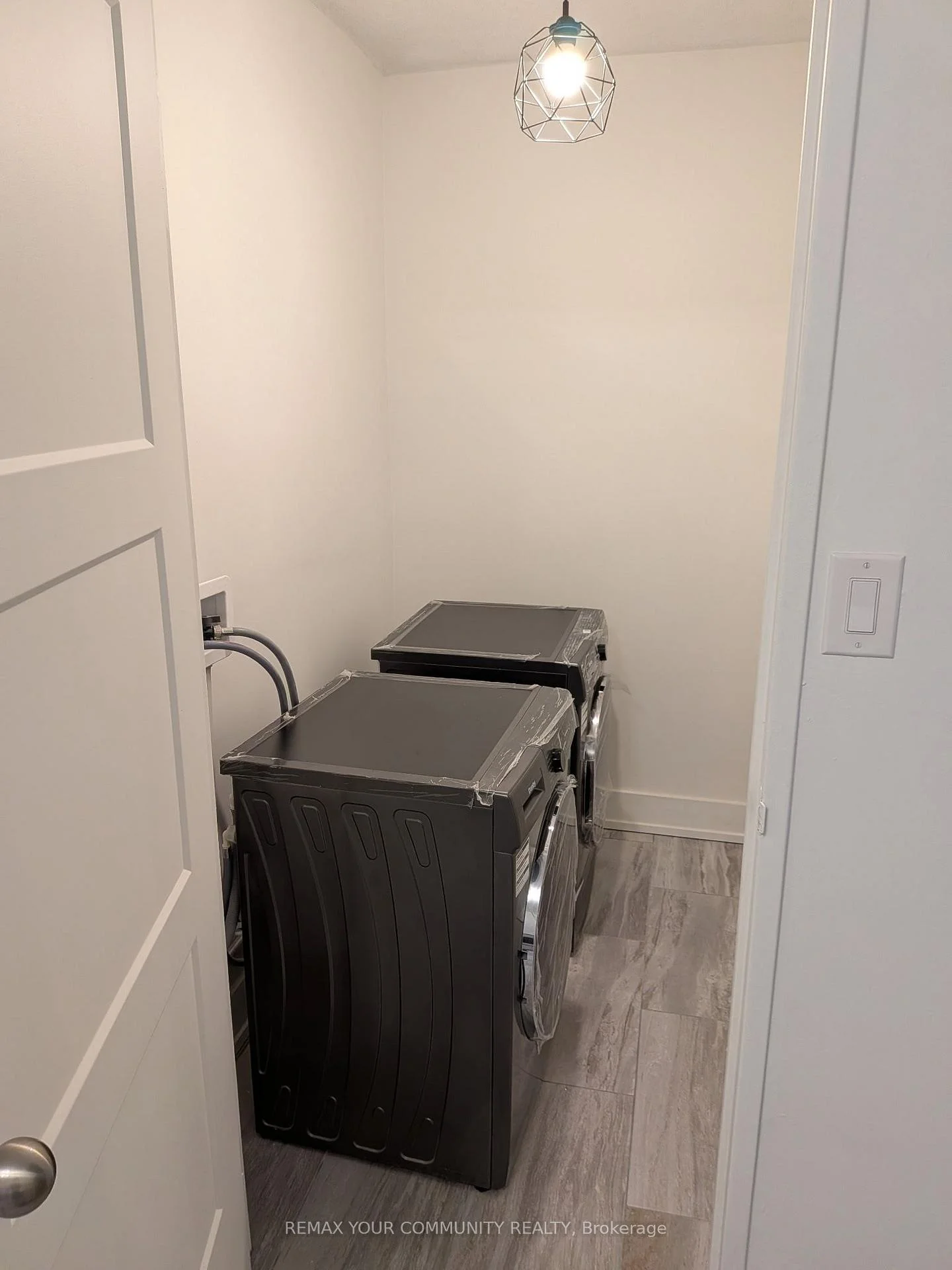 Photo 24 of Unit 514, 10 Edgecliff Golfway, Toronto, Flemingdon Park — HOMEH