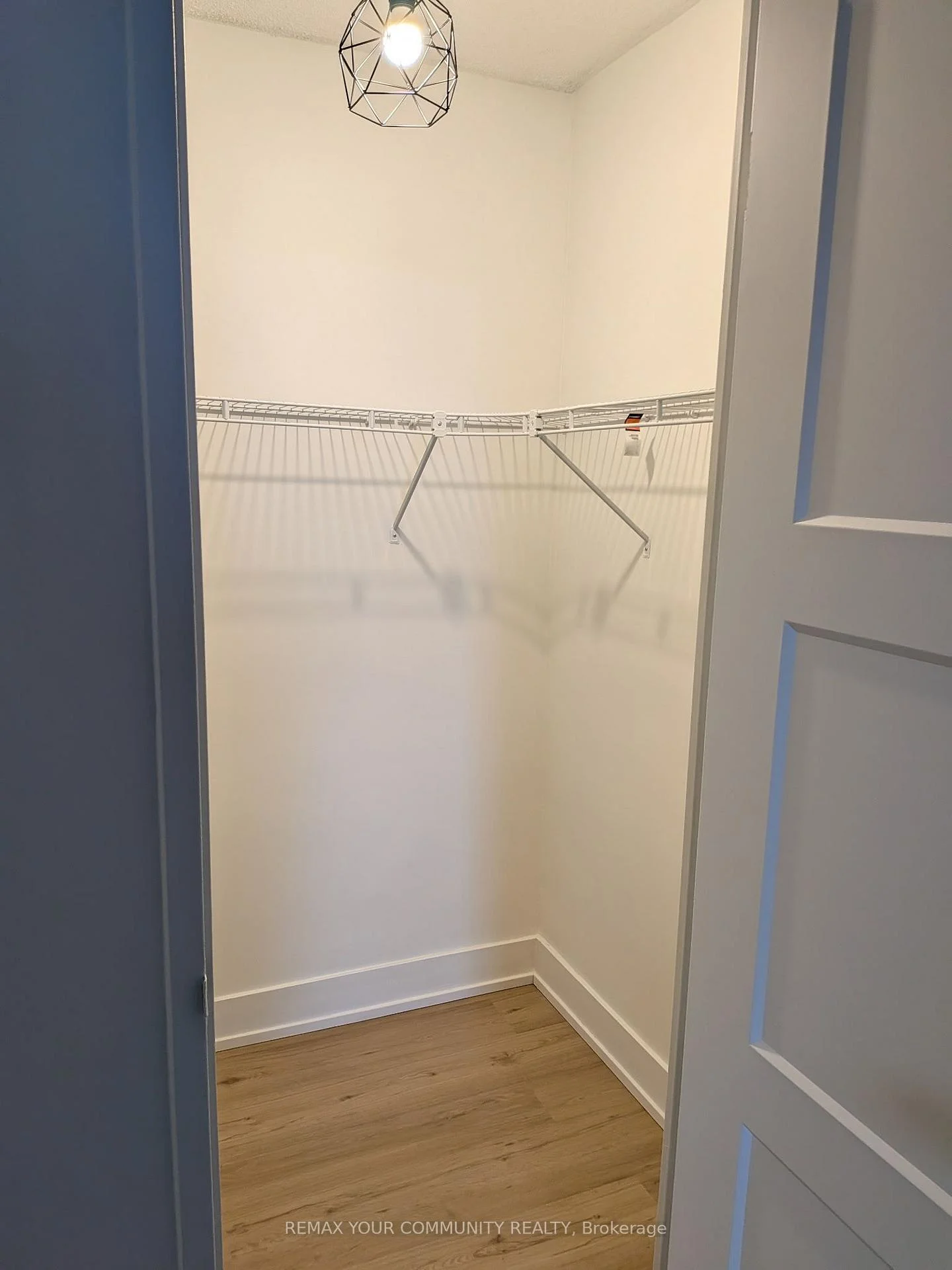 Photo 40 of Unit 514, 10 Edgecliff Golfway, Toronto, Flemingdon Park — HOMEH