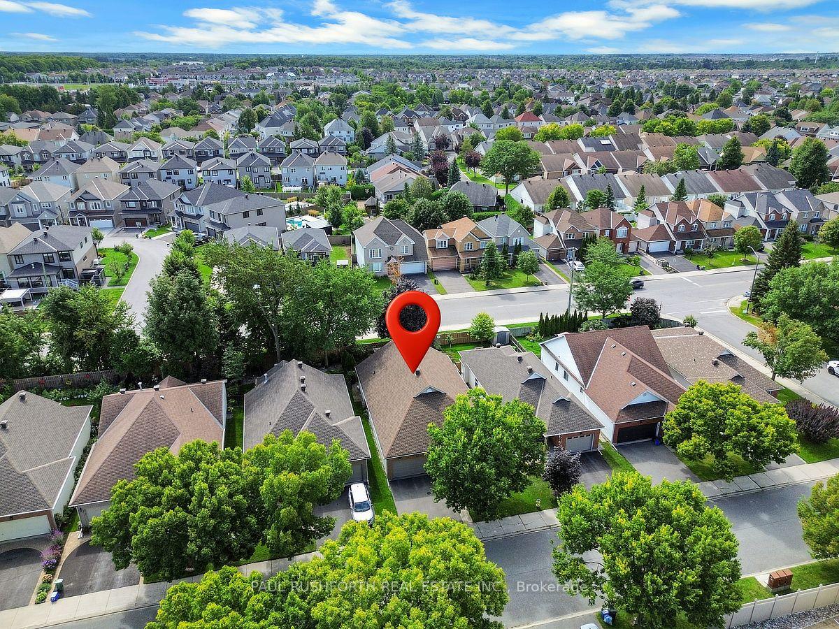 Photo 4 of 8 Fieldcrest Avenue, Ottawa, Barrhaven - Longfields — HOMEH