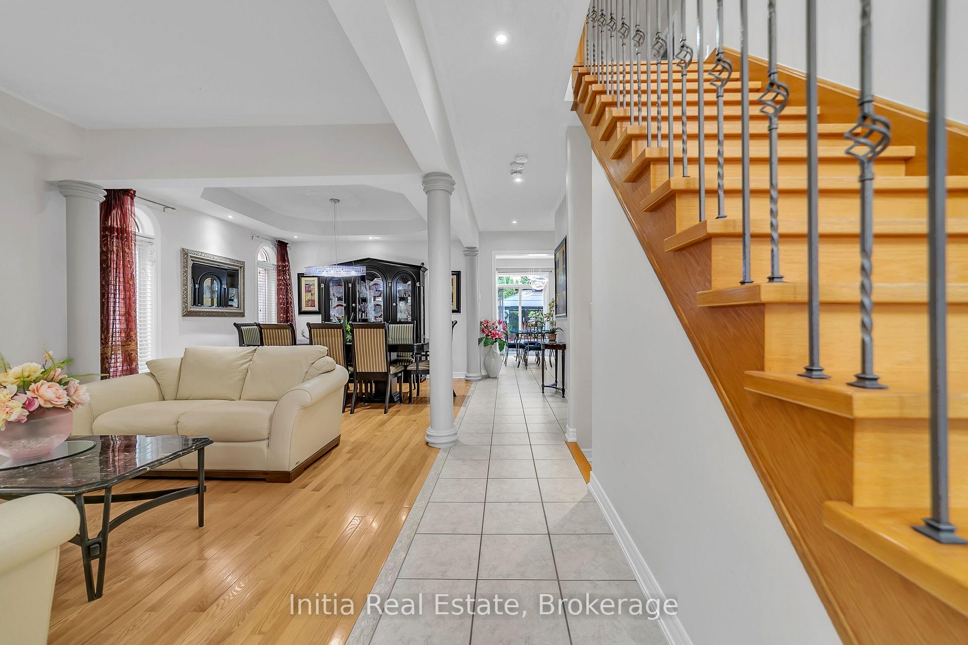 Photo 7 of 278 Fossil Hill Road E, Vaughan, Vellore Village — HOMEH
