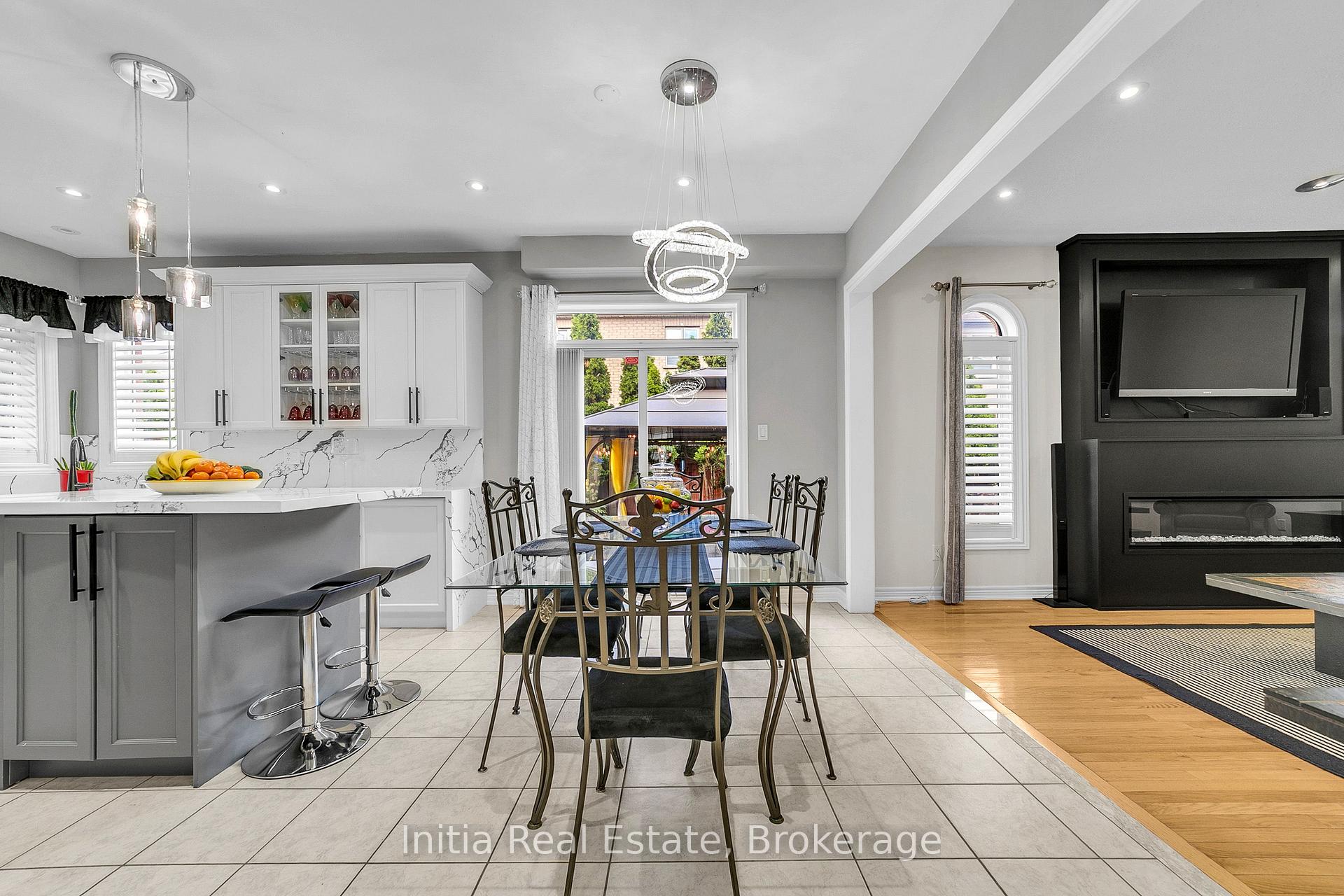 Photo 11 of 278 Fossil Hill Road E, Vaughan, Vellore Village — HOMEH