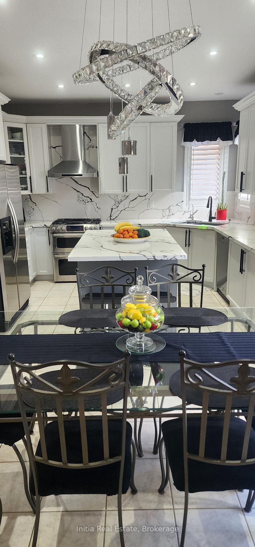 Photo 17 of 278 Fossil Hill Road E, Vaughan, Vellore Village — HOMEH