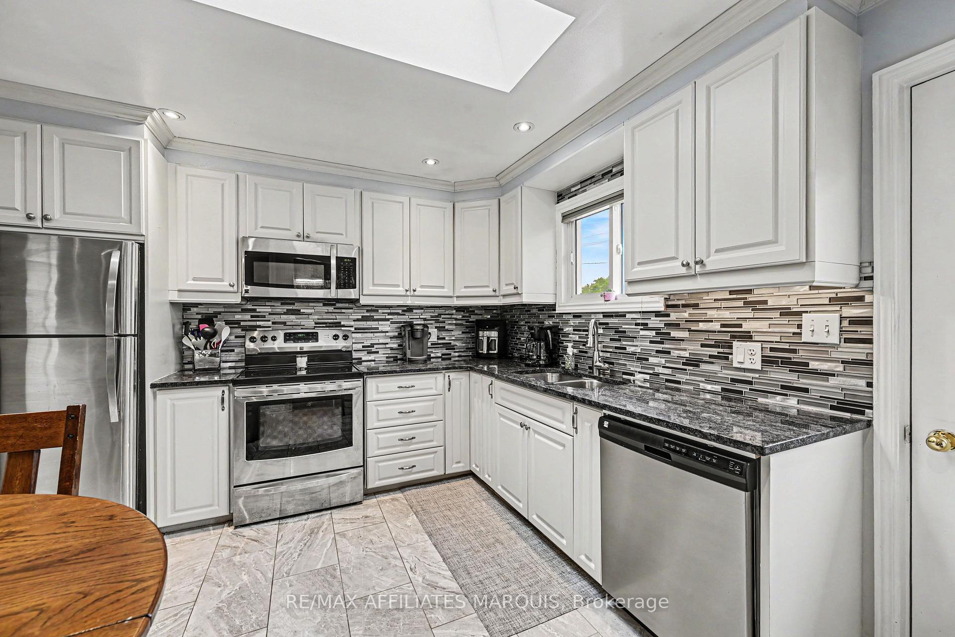 Photo 11 of 15 Pearl Street, Smiths Falls, Smiths Falls — HOMEH