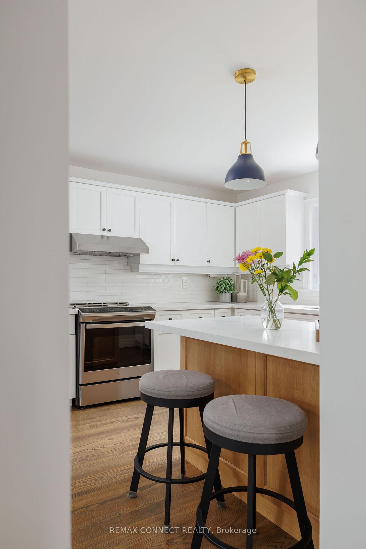 Photo 25 of 52 Angus Drive, North York, Don Valley Village — HOMEH