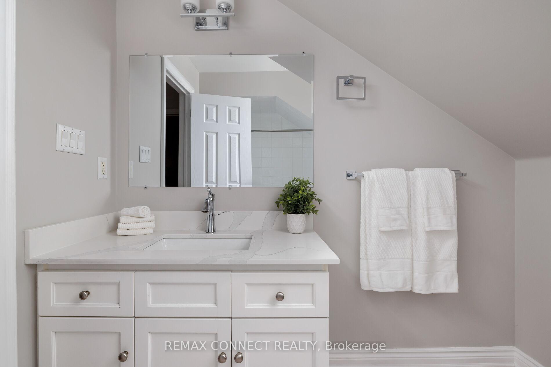 Photo 51 of 52 Angus Drive, North York, Don Valley Village — HOMEH