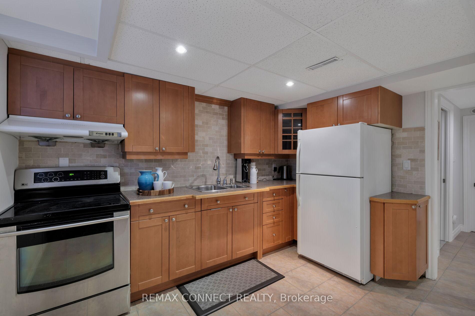 Photo 59 of 52 Angus Drive, North York, Don Valley Village — HOMEH