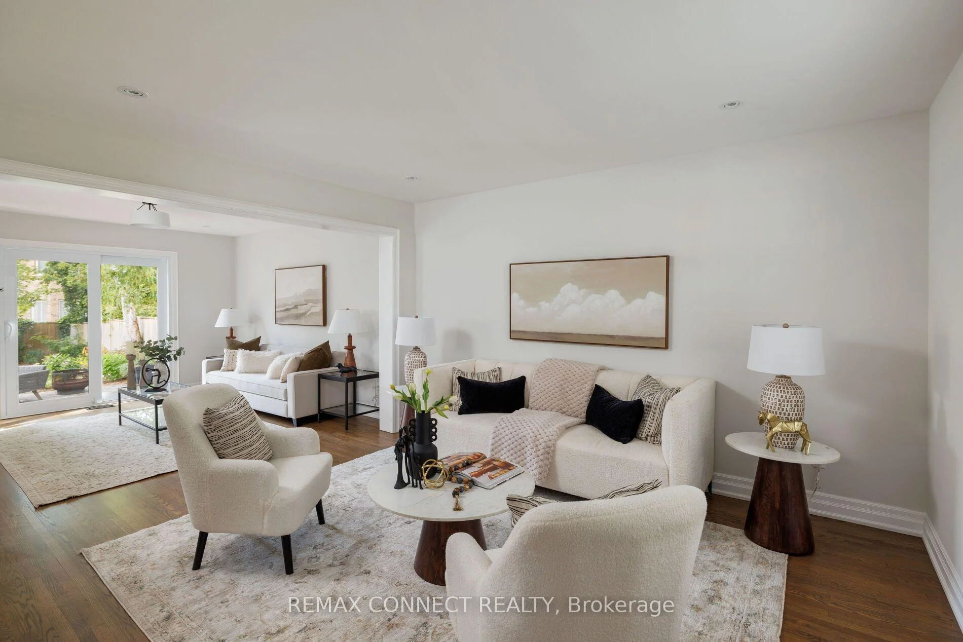 Photo 12 of 52 Angus Drive, North York, Don Valley Village — HOMEH