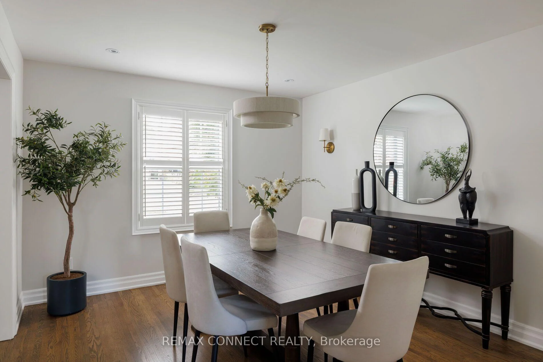 Photo 18 of 52 Angus Drive, North York, Don Valley Village — HOMEH