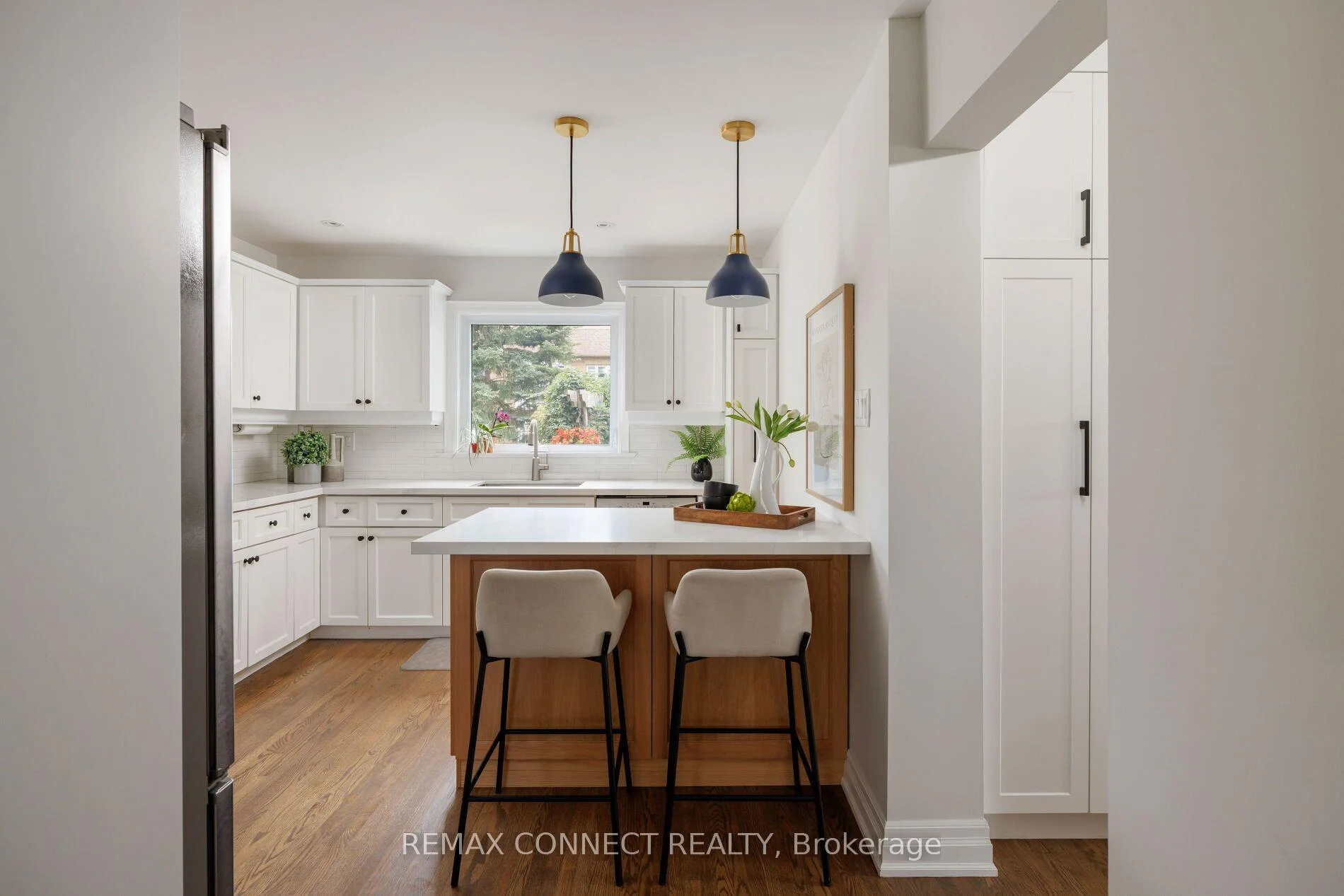 Photo 22 of 52 Angus Drive, North York, Don Valley Village — HOMEH