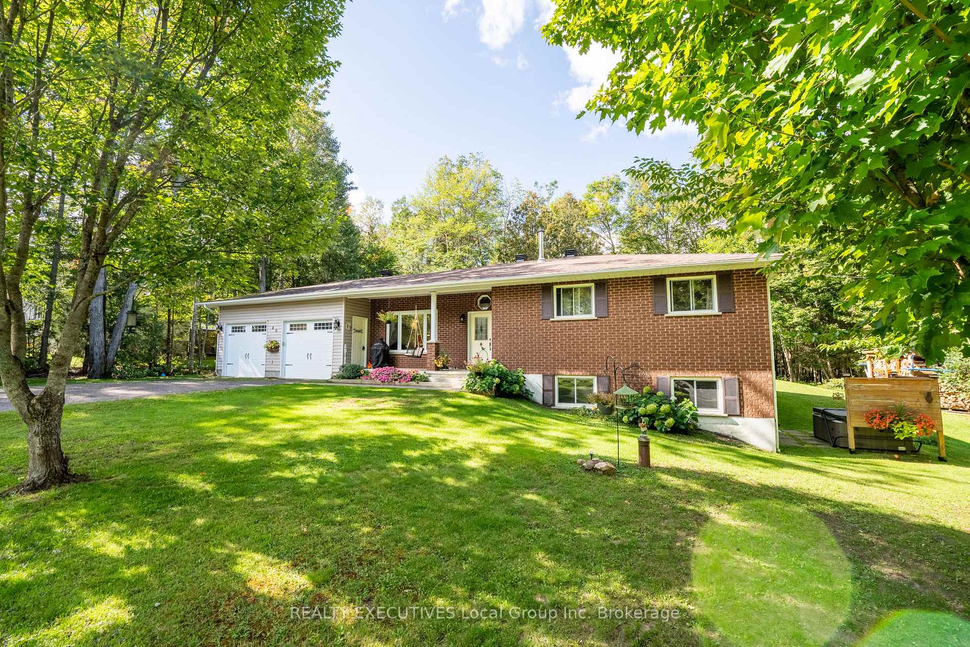 Photo of 40 Astor Street S