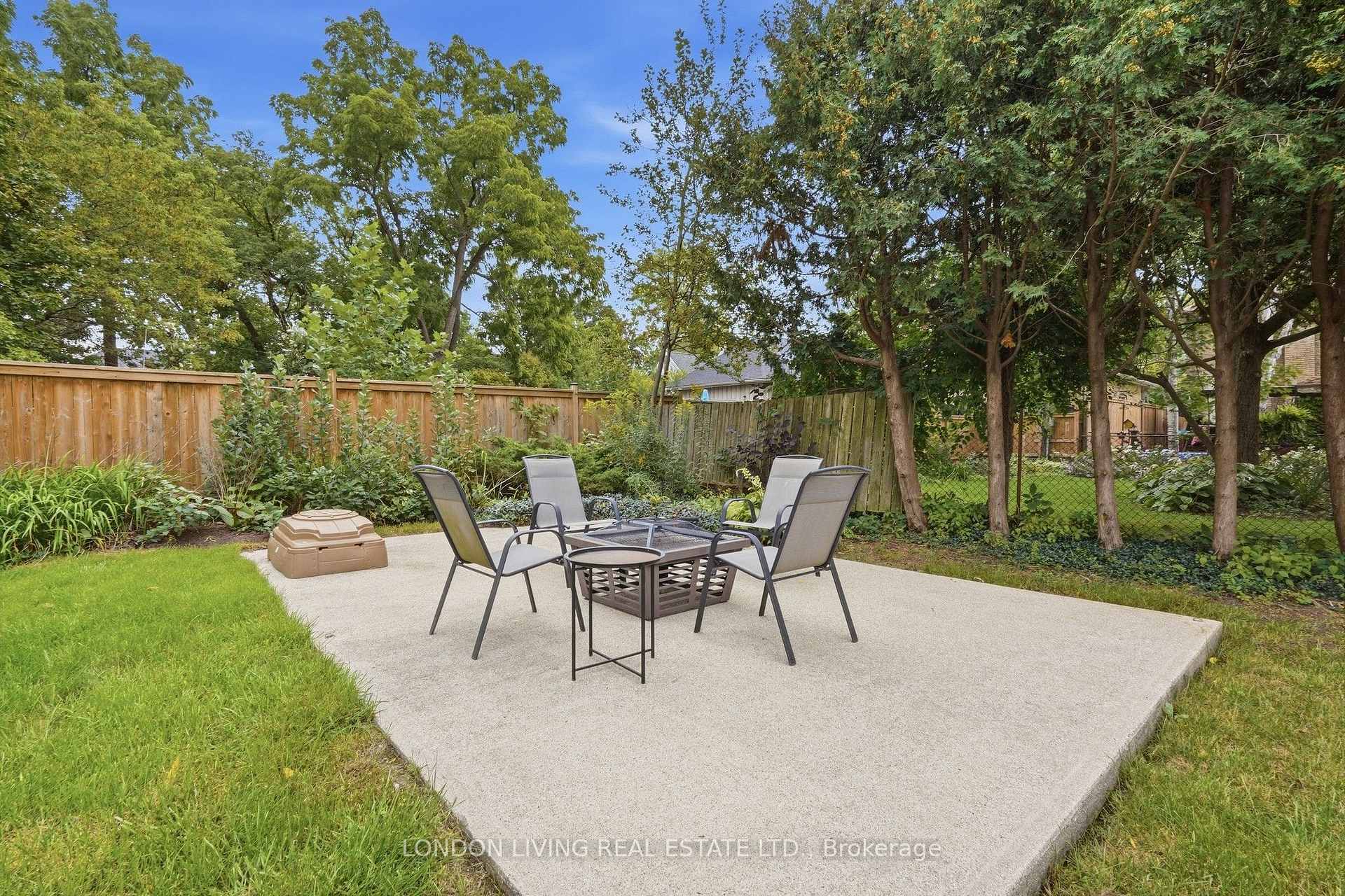 Photo 36 of 56 Duchess Avenue, London, South F — HOMEH