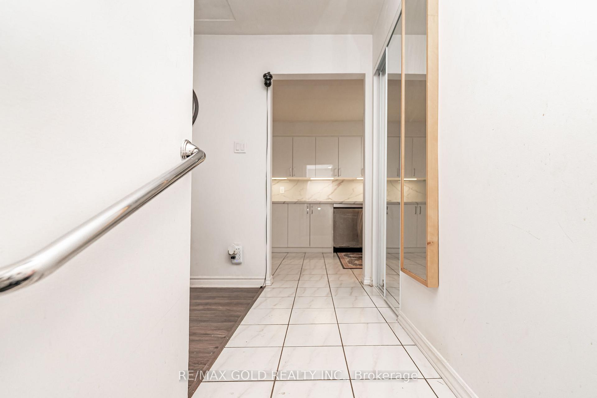 Photo 4 of 55 Ramblewood Way, Kitchener, Forest Heights — HOMEH