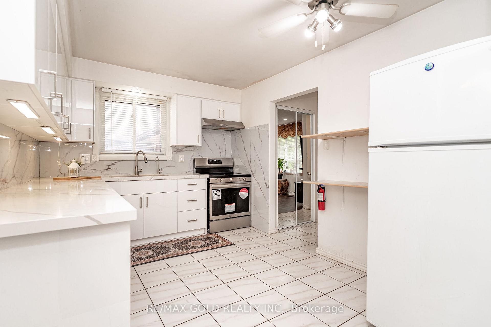 Photo 14 of 55 Ramblewood Way, Kitchener, Forest Heights — HOMEH