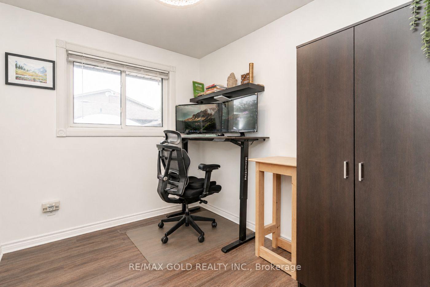 Photo 18 of 55 Ramblewood Way, Kitchener, Forest Heights — HOMEH