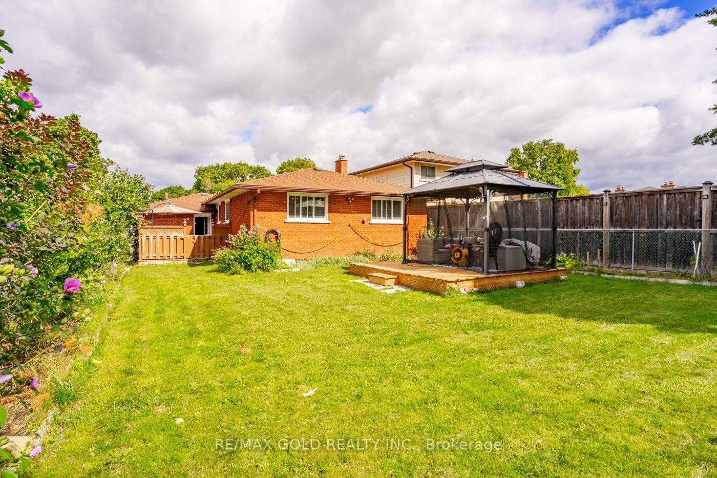 Photo 35 of 55 Ramblewood Way, Kitchener, Forest Heights — HOMEH
