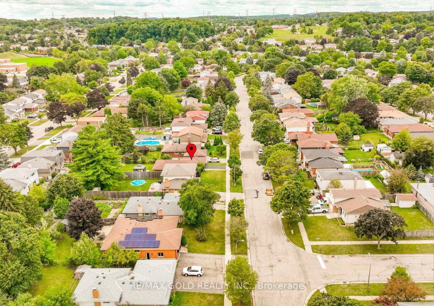 Photo 40 of 55 Ramblewood Way, Kitchener, Forest Heights — HOMEH
