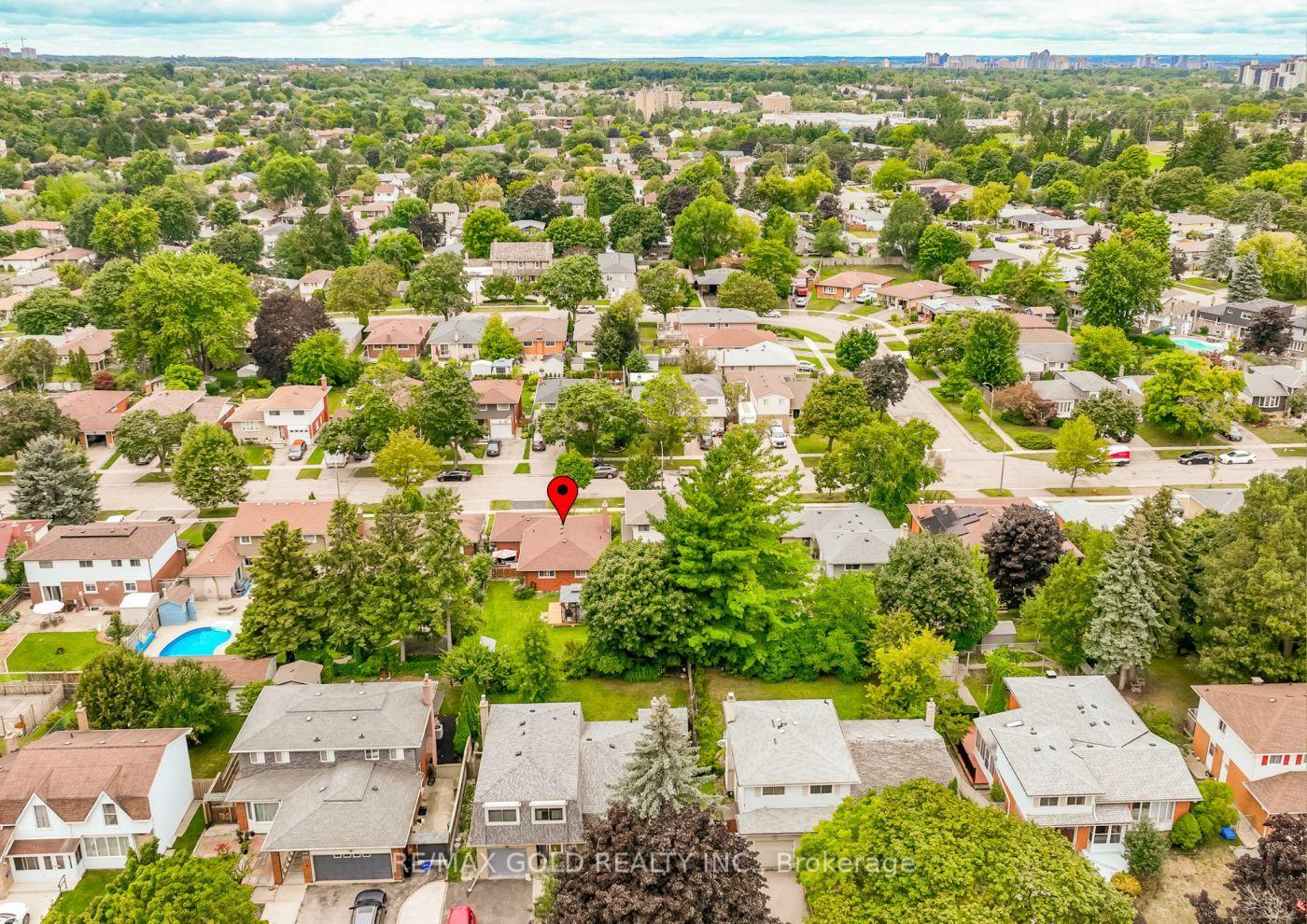 Photo 41 of 55 Ramblewood Way, Kitchener, Forest Heights — HOMEH