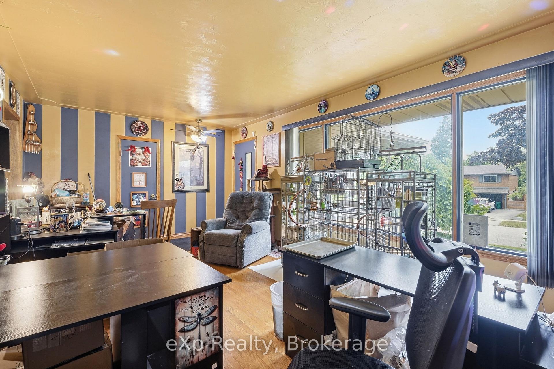 Photo 10 of 101 Crosby Drive, Kitchener, Stanley Park — HOMEH