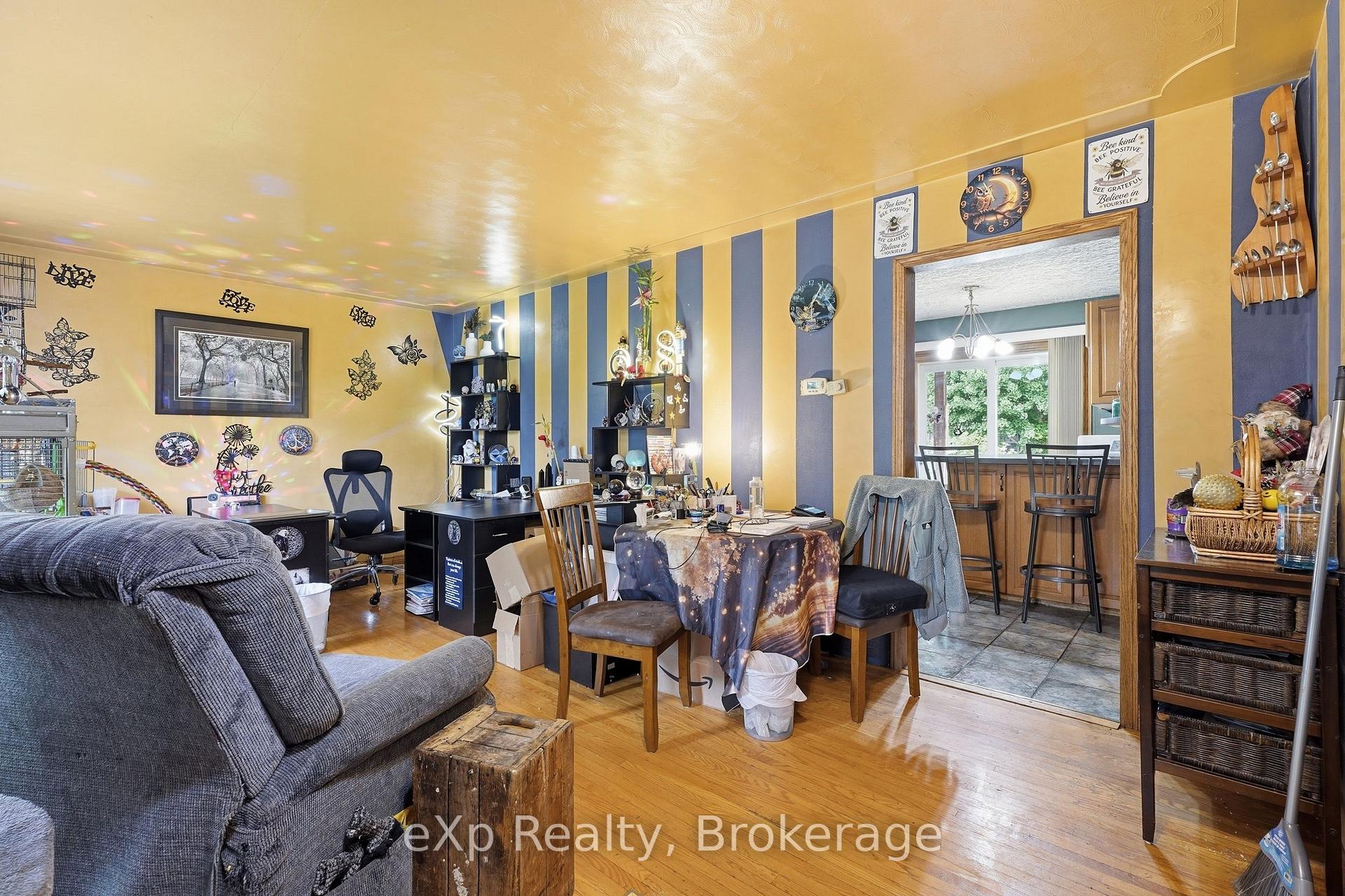 Photo 11 of 101 Crosby Drive, Kitchener, Stanley Park — HOMEH