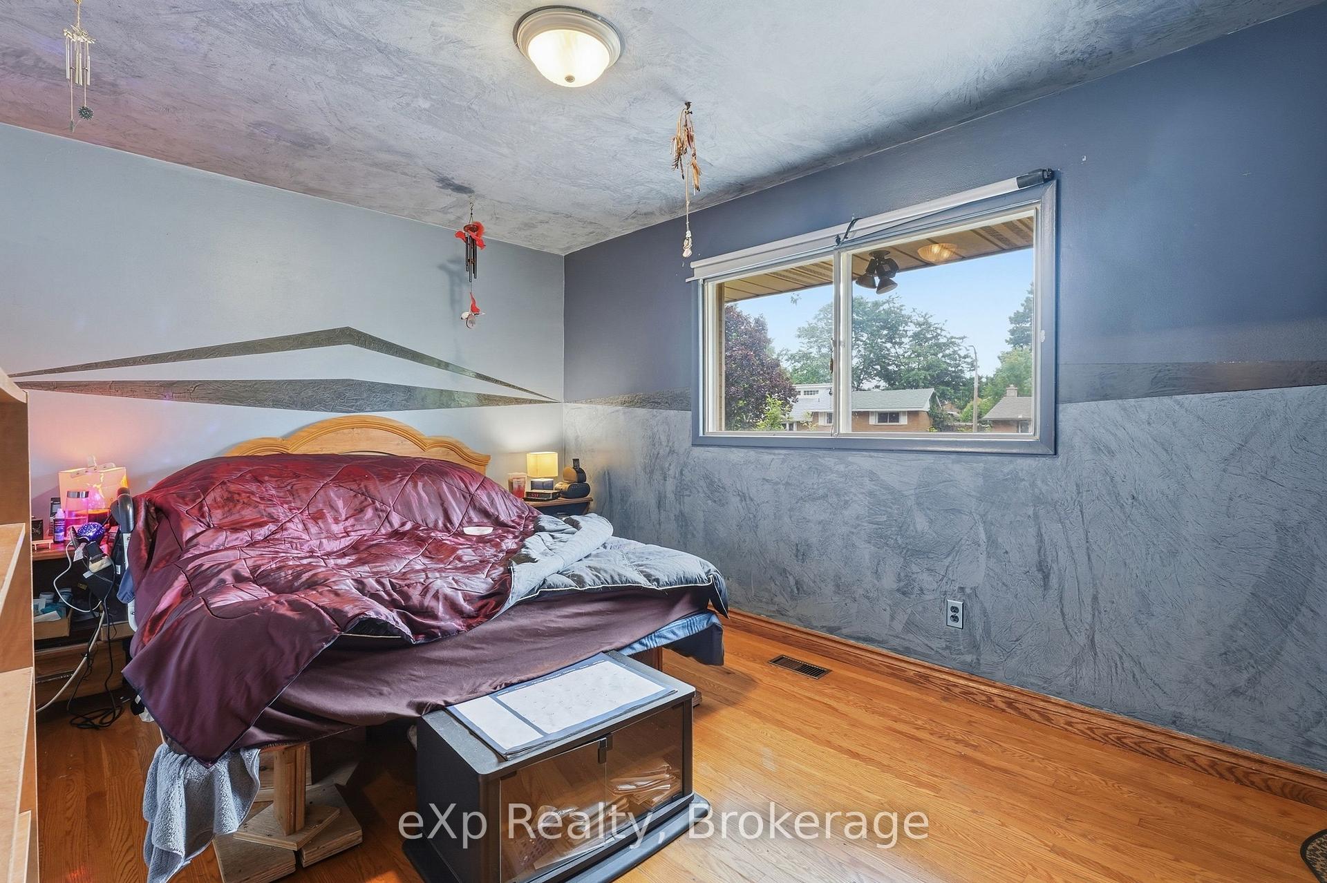Photo 22 of 101 Crosby Drive, Kitchener, Stanley Park — HOMEH