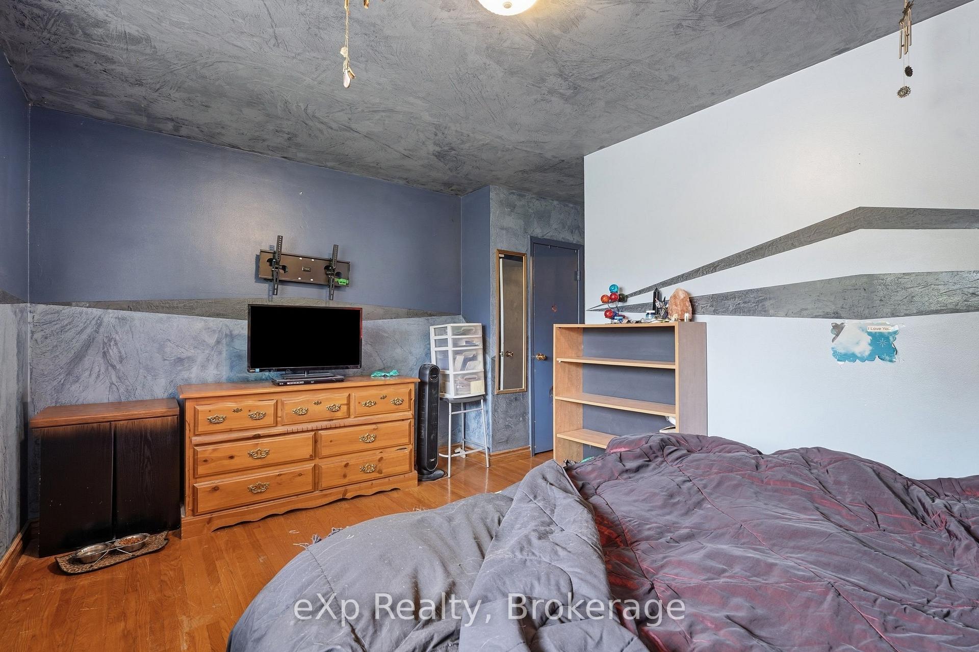 Photo 23 of 101 Crosby Drive, Kitchener, Stanley Park — HOMEH