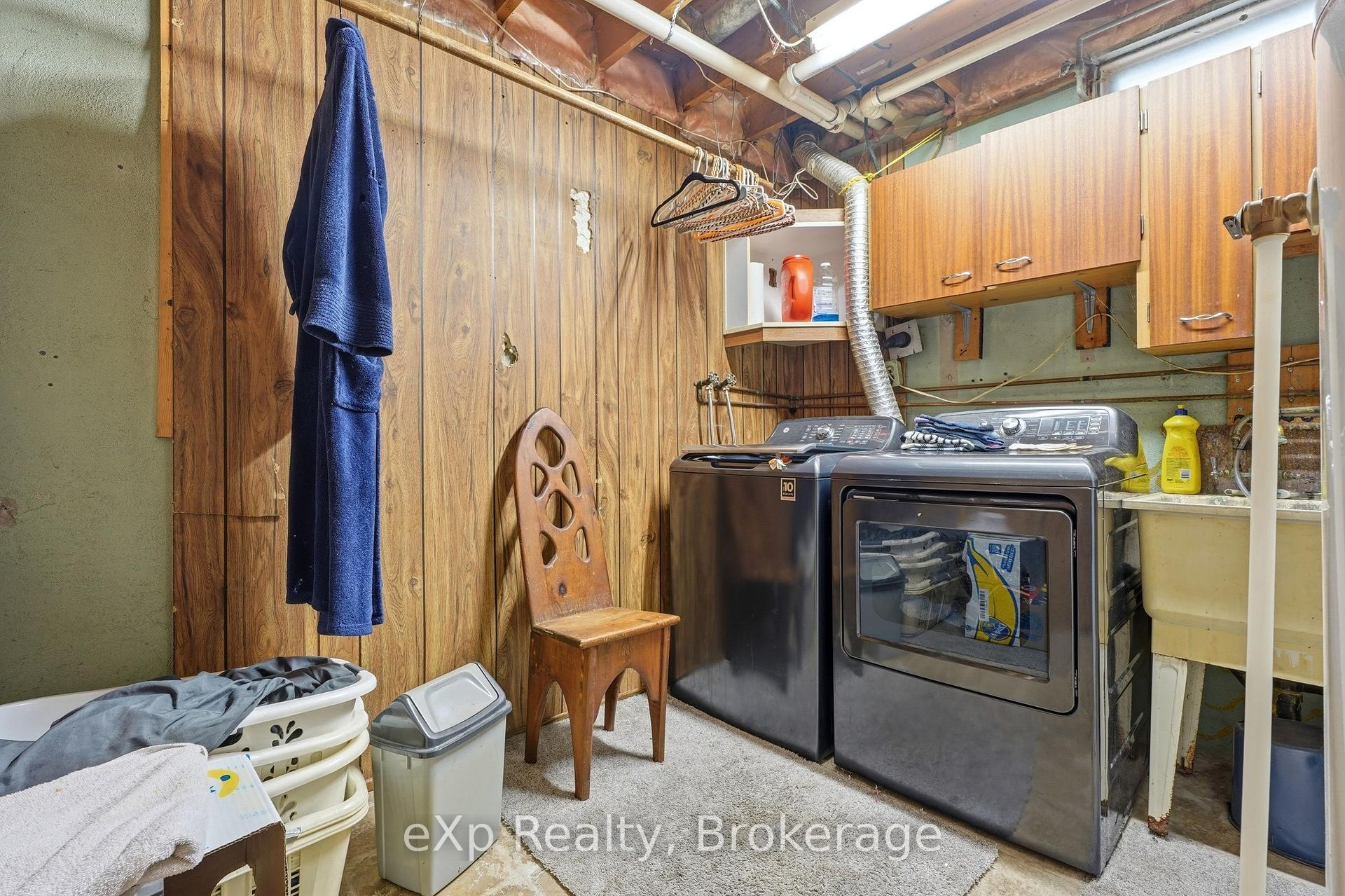 Photo 33 of 101 Crosby Drive, Kitchener, Stanley Park — HOMEH