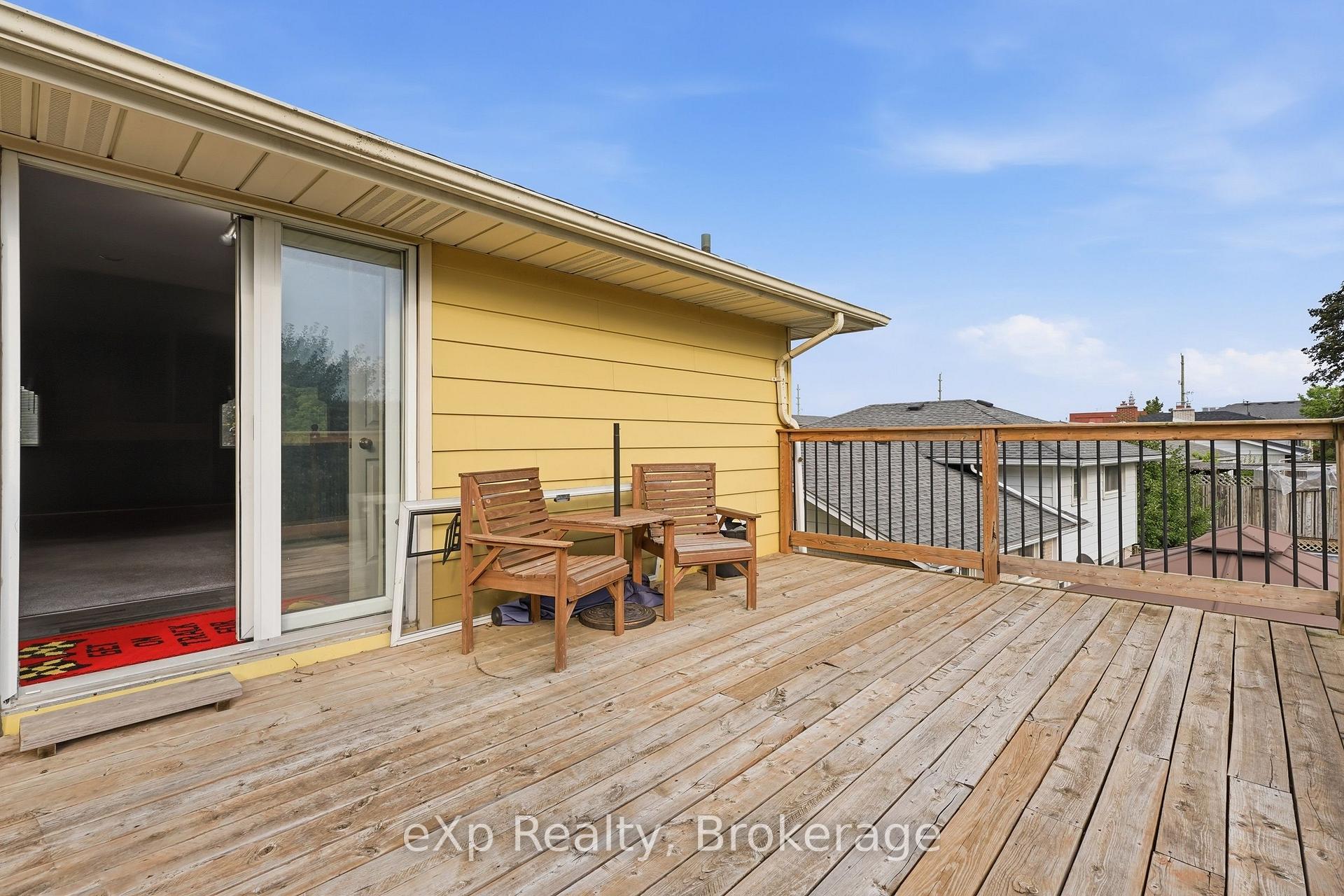 Photo 42 of 101 Crosby Drive, Kitchener, Stanley Park — HOMEH