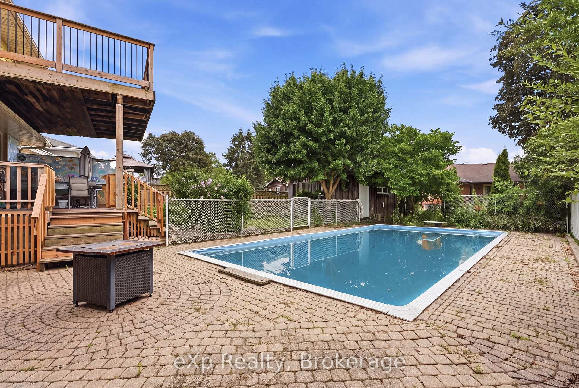 Photo 43 of 101 Crosby Drive, Kitchener, Stanley Park — HOMEH