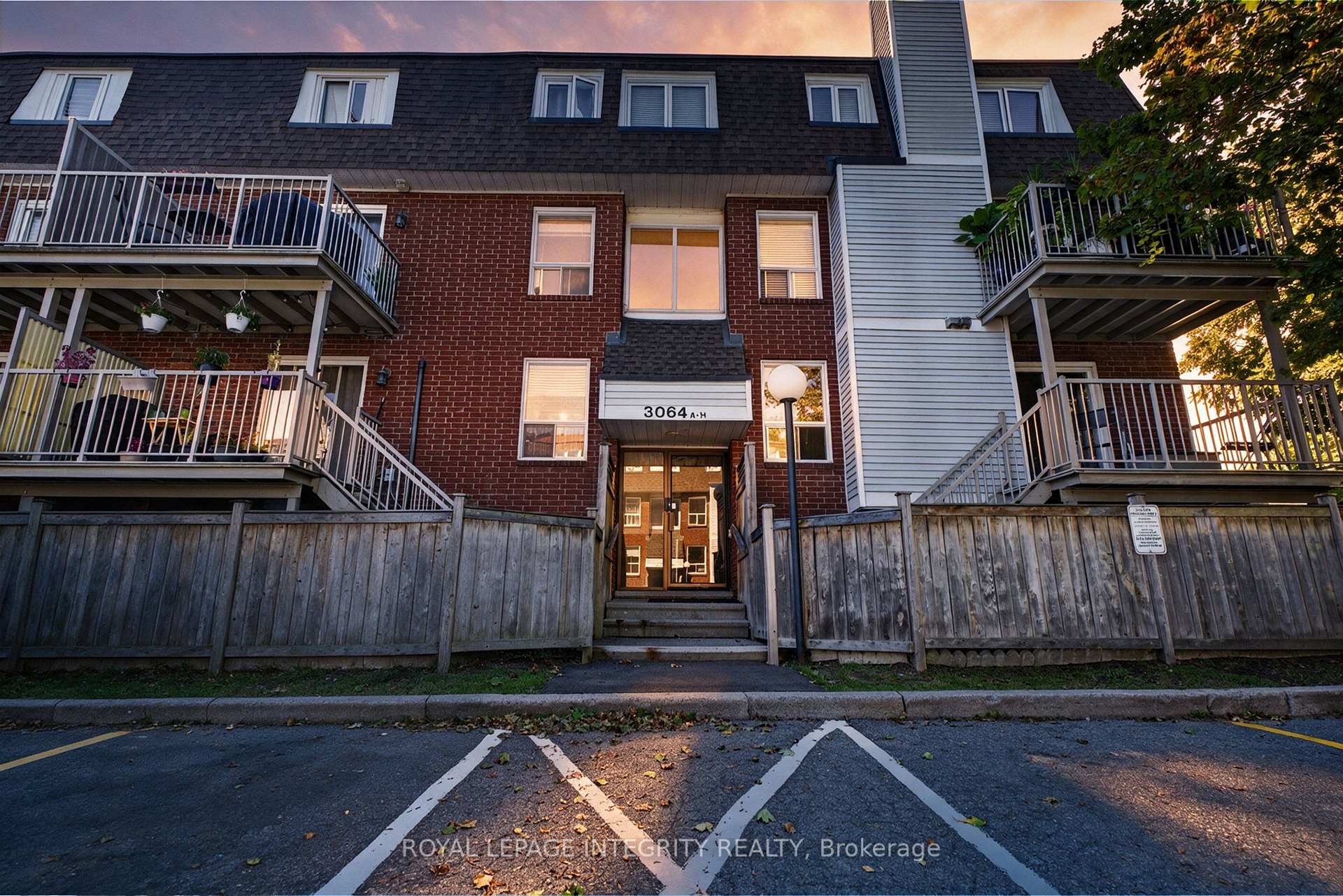Photo 2 of Unit 31, 3064A Councillor's Way, Ottawa, Blossom Park/Leitrim — HOMEH