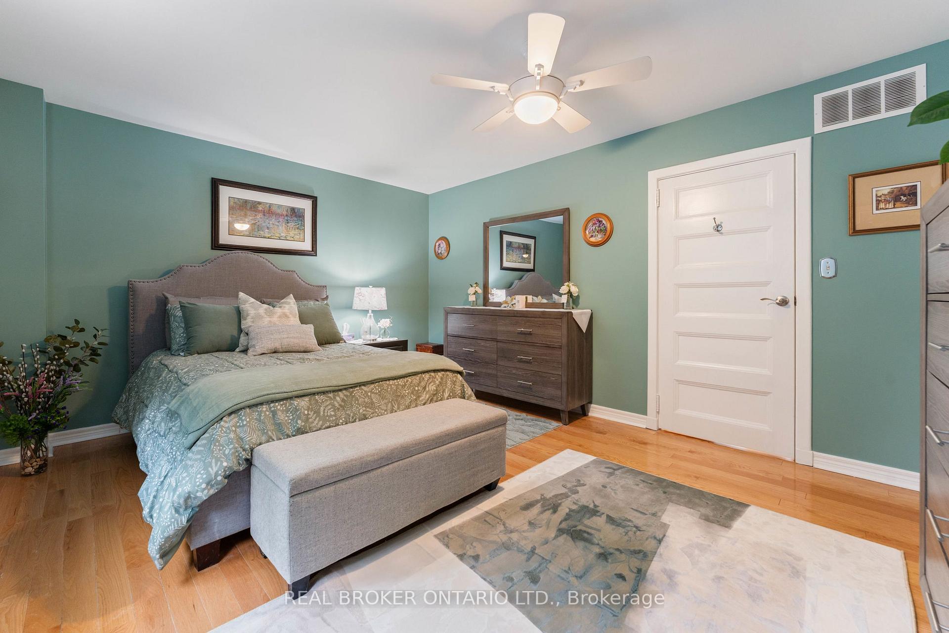Photo 20 of Unit 3, 36 Albert Street, Markham, Old Markham Village — HOMEH