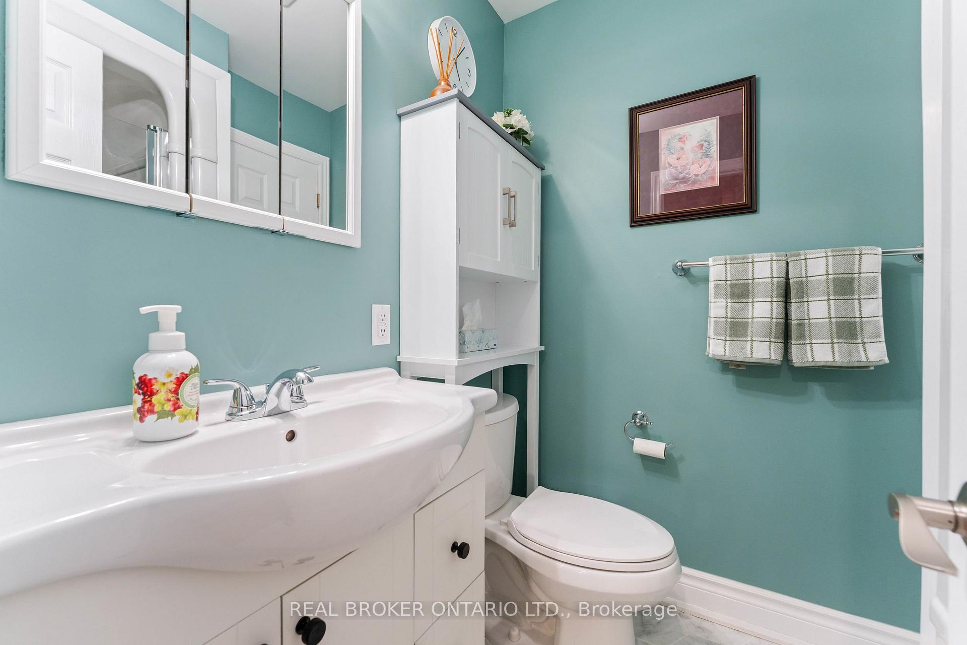Photo 24 of Unit 3, 36 Albert Street, Markham, Old Markham Village — HOMEH
