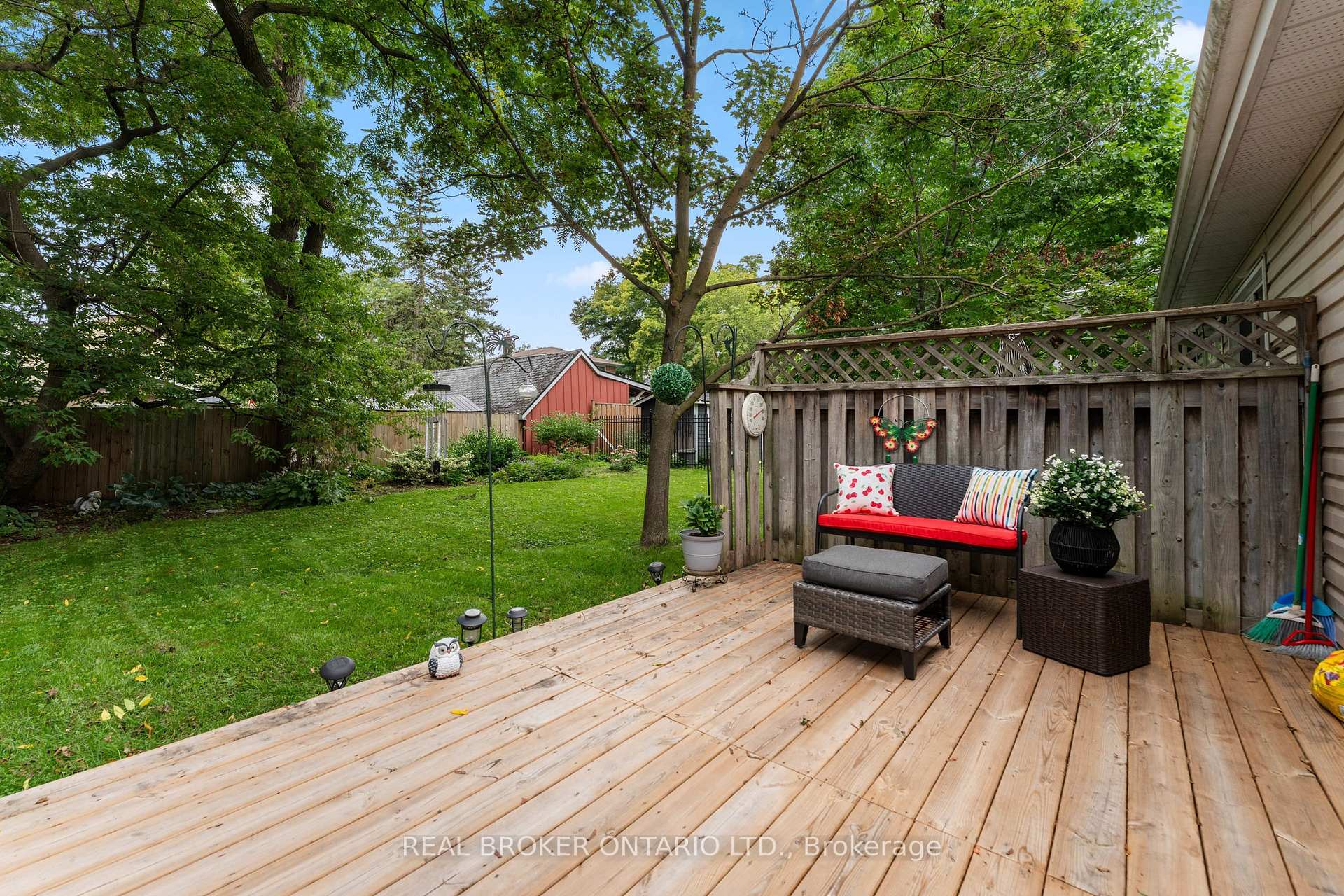 Photo 33 of Unit 3, 36 Albert Street, Markham, Old Markham Village — HOMEH