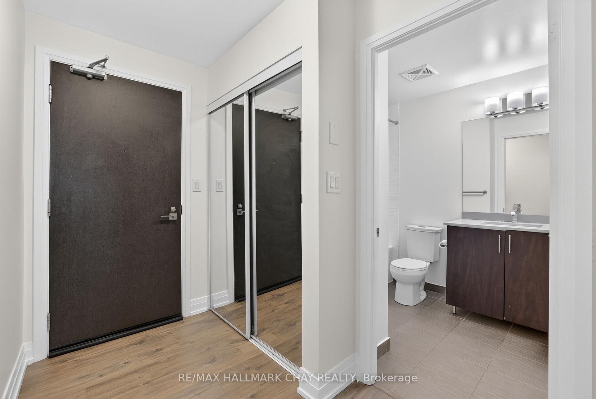 Photo 2 of Unit 2805, 3700 Highway 7, Vaughan, Vaughan Corporate Centre — HOMEH