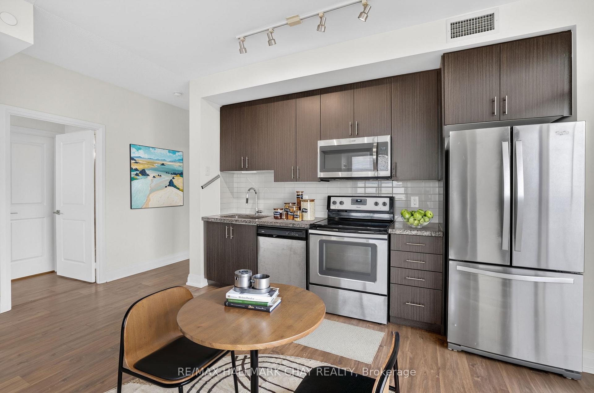 Photo 4 of Unit 2805, 3700 Highway 7, Vaughan, Vaughan Corporate Centre — HOMEH