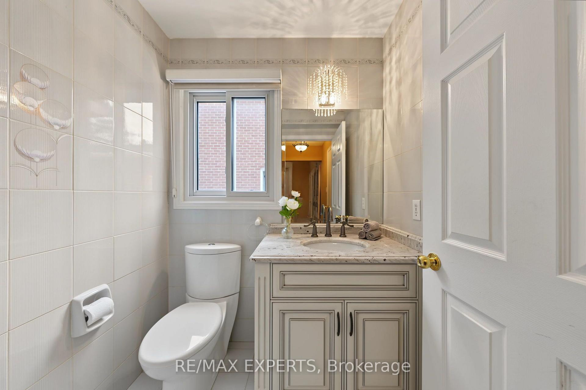 Photo 6 of 52 Westchester Boulevard, Caledon, Bolton North — HOMEH