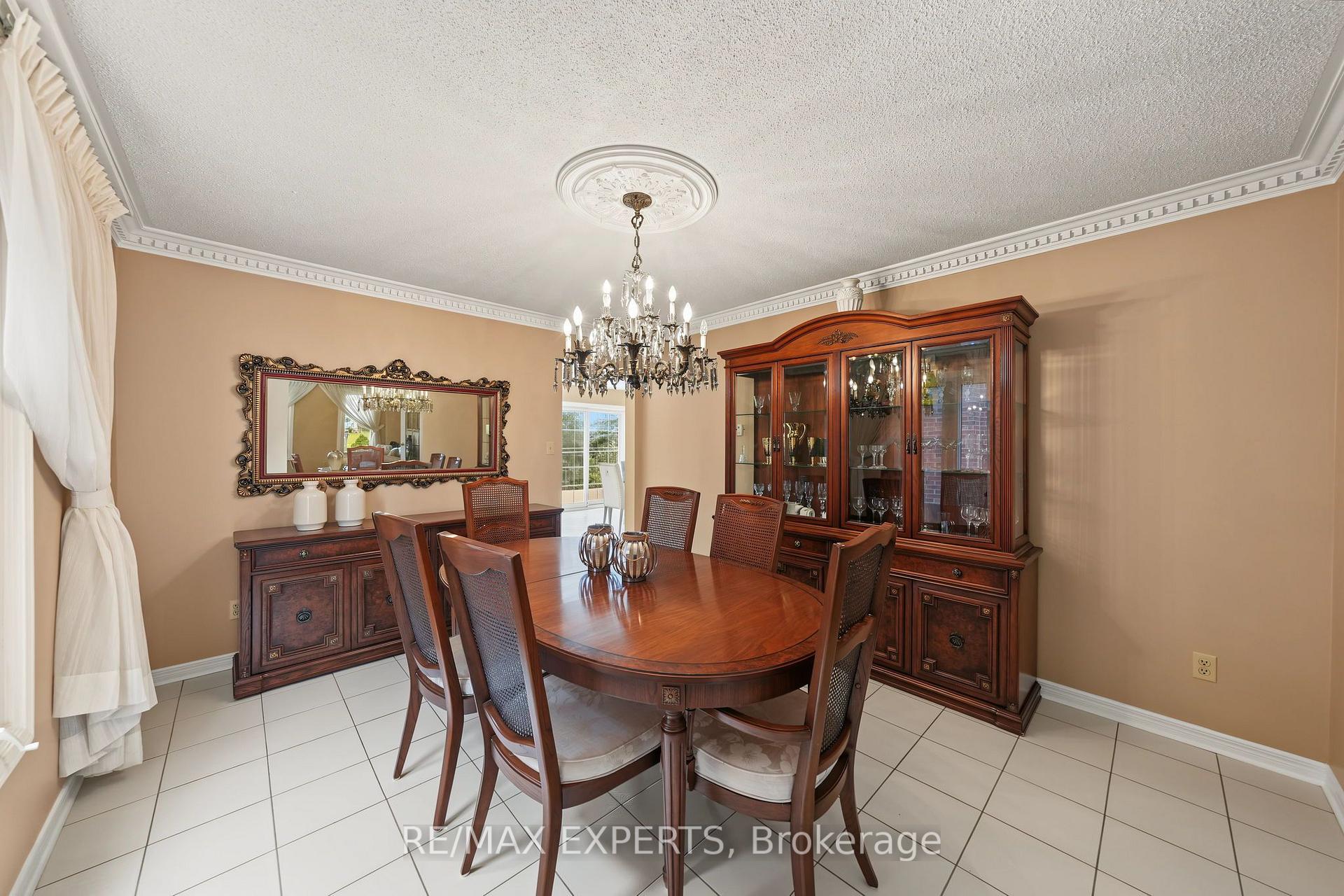 Photo 8 of 52 Westchester Boulevard, Caledon, Bolton North — HOMEH