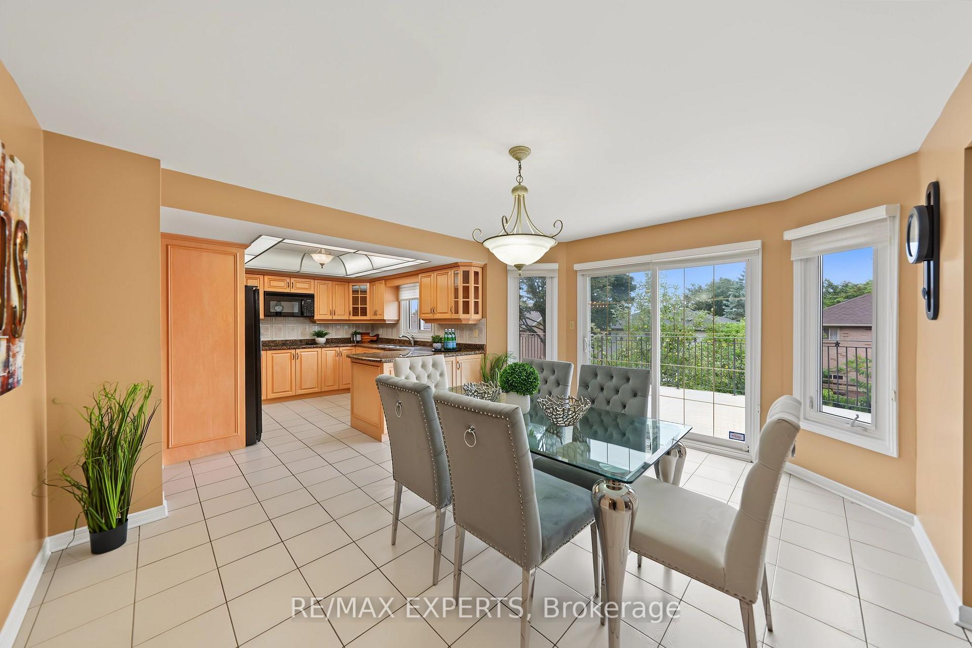 Photo 12 of 52 Westchester Boulevard, Caledon, Bolton North — HOMEH
