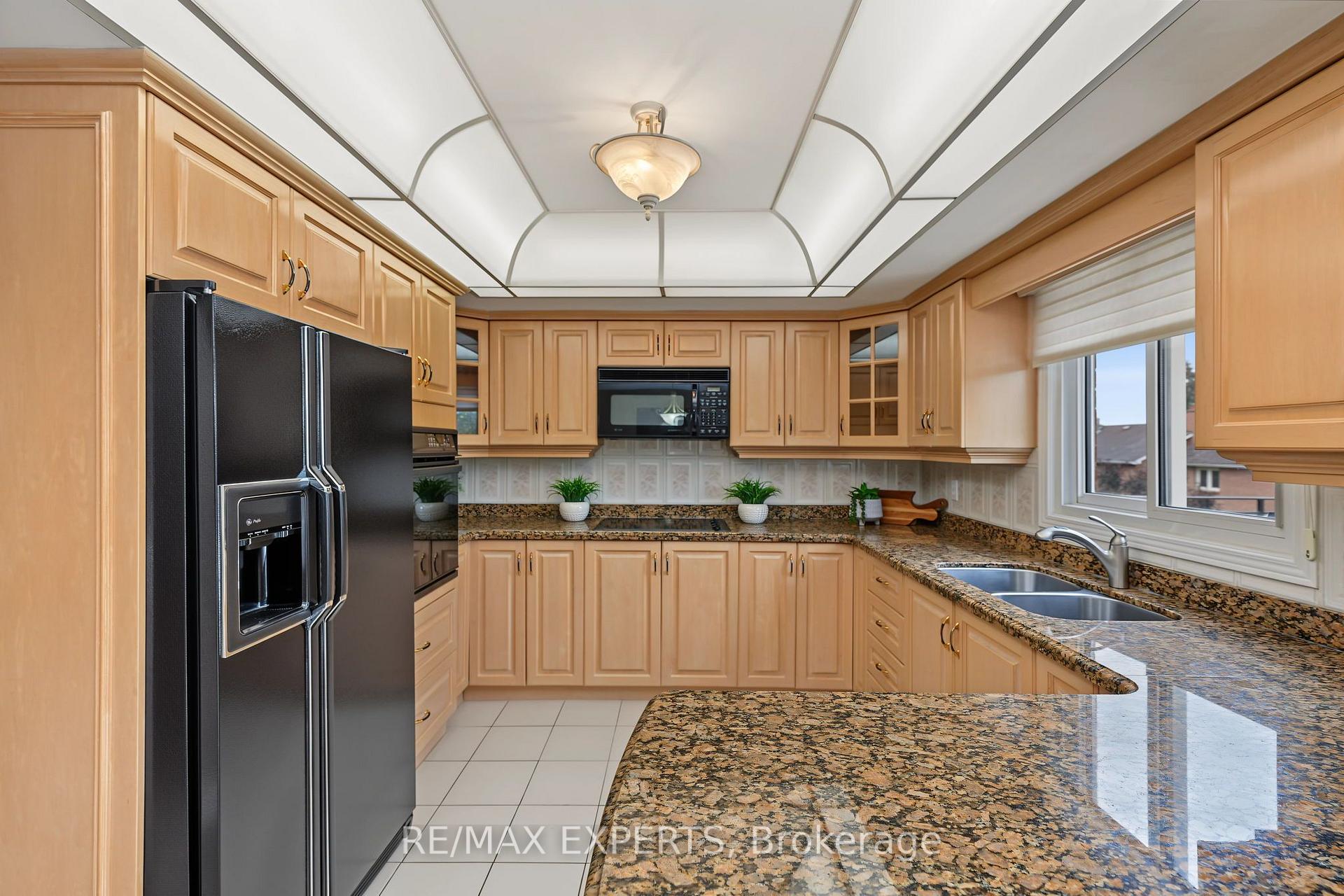 Photo 13 of 52 Westchester Boulevard, Caledon, Bolton North — HOMEH
