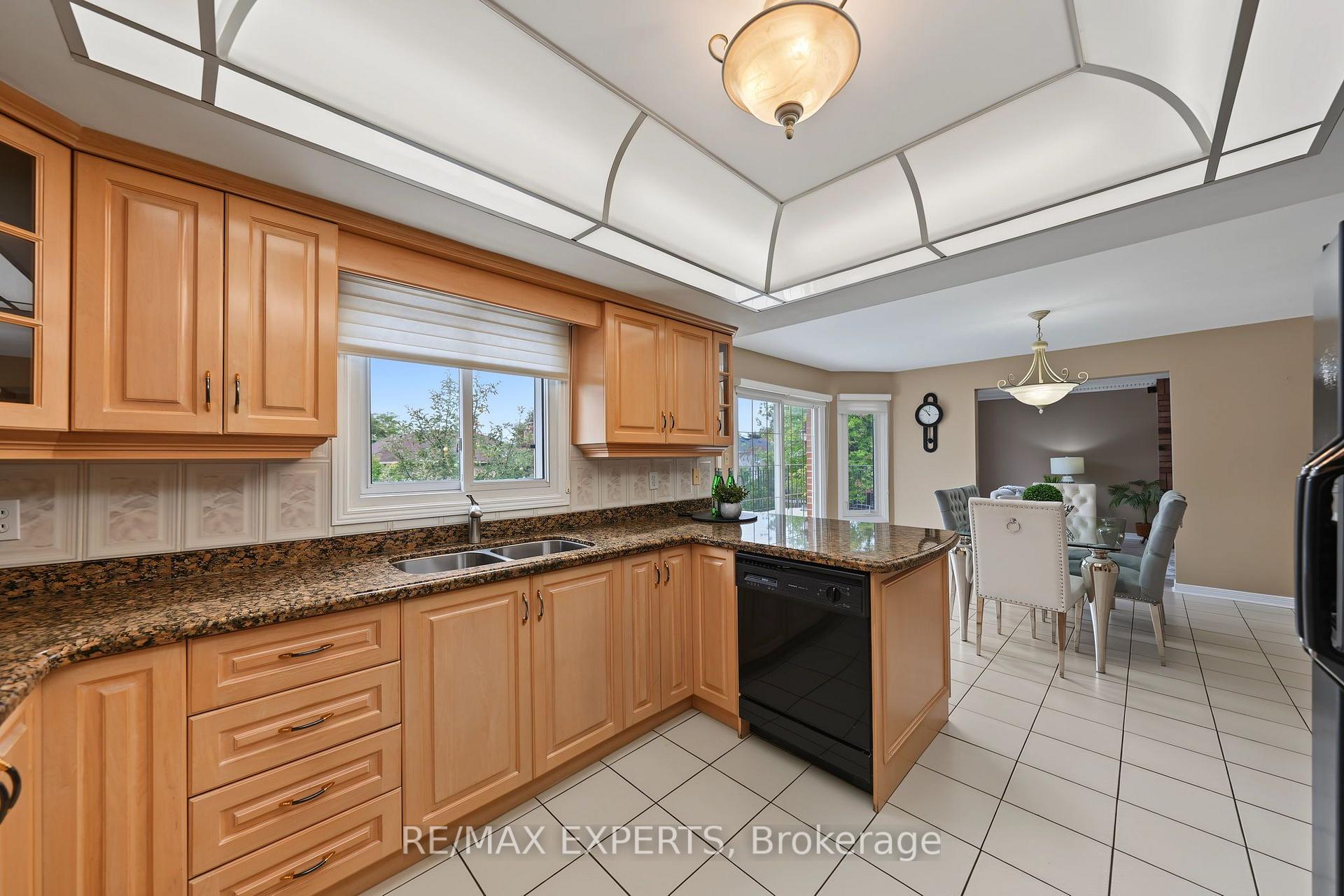 Photo 17 of 52 Westchester Boulevard, Caledon, Bolton North — HOMEH