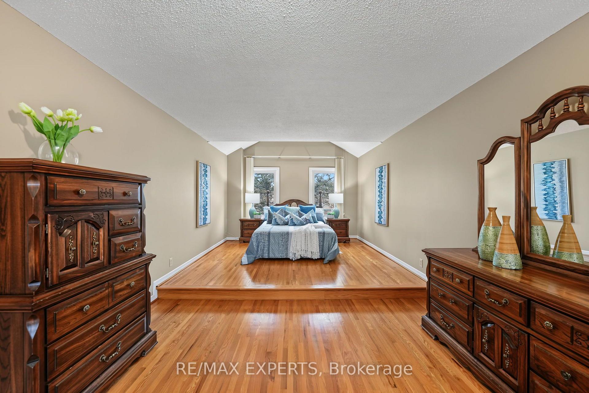 Photo 22 of 52 Westchester Boulevard, Caledon, Bolton North — HOMEH