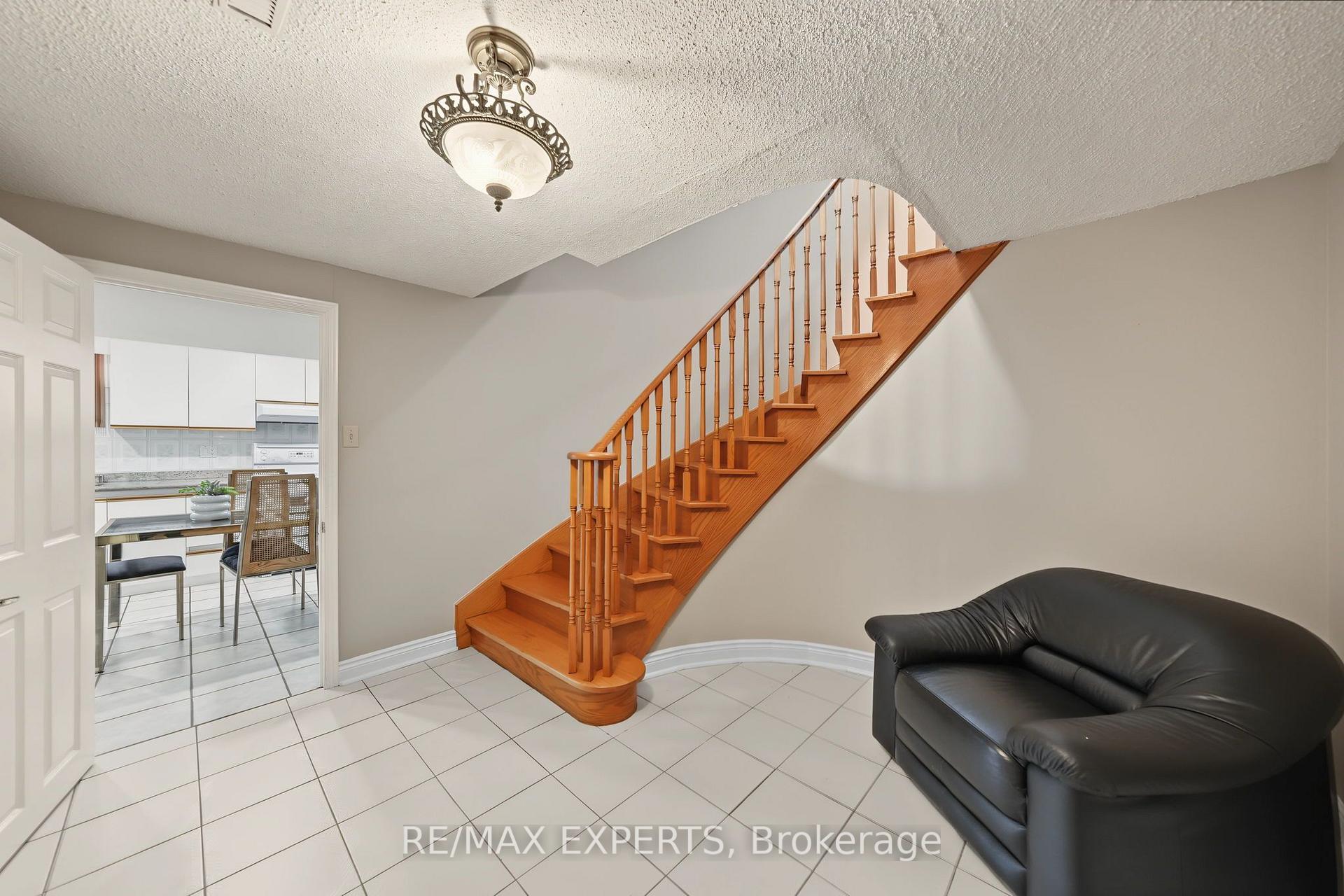 Photo 34 of 52 Westchester Boulevard, Caledon, Bolton North — HOMEH
