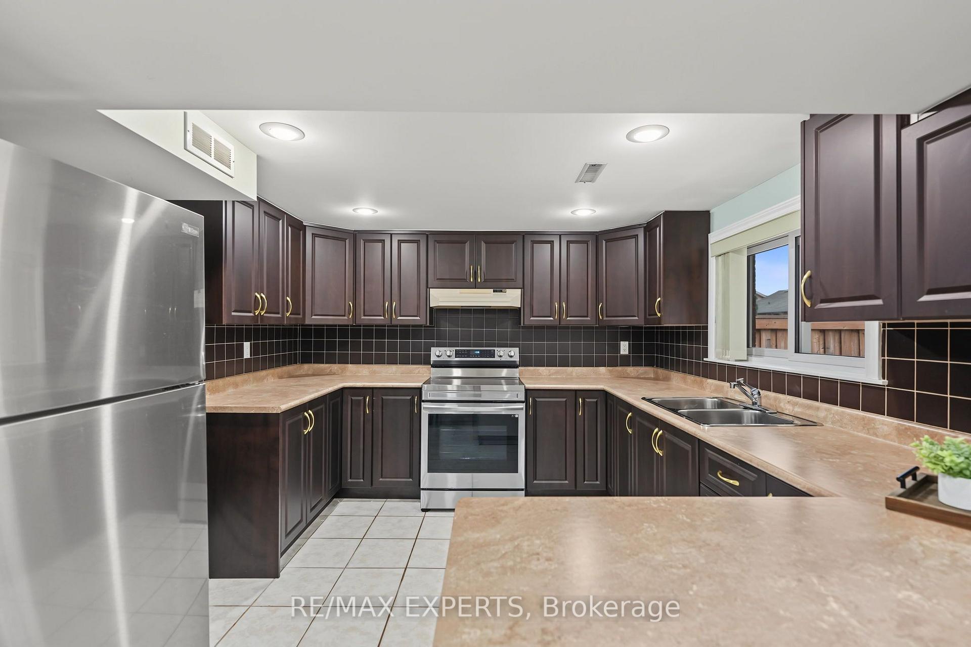 Photo 39 of 52 Westchester Boulevard, Caledon, Bolton North — HOMEH