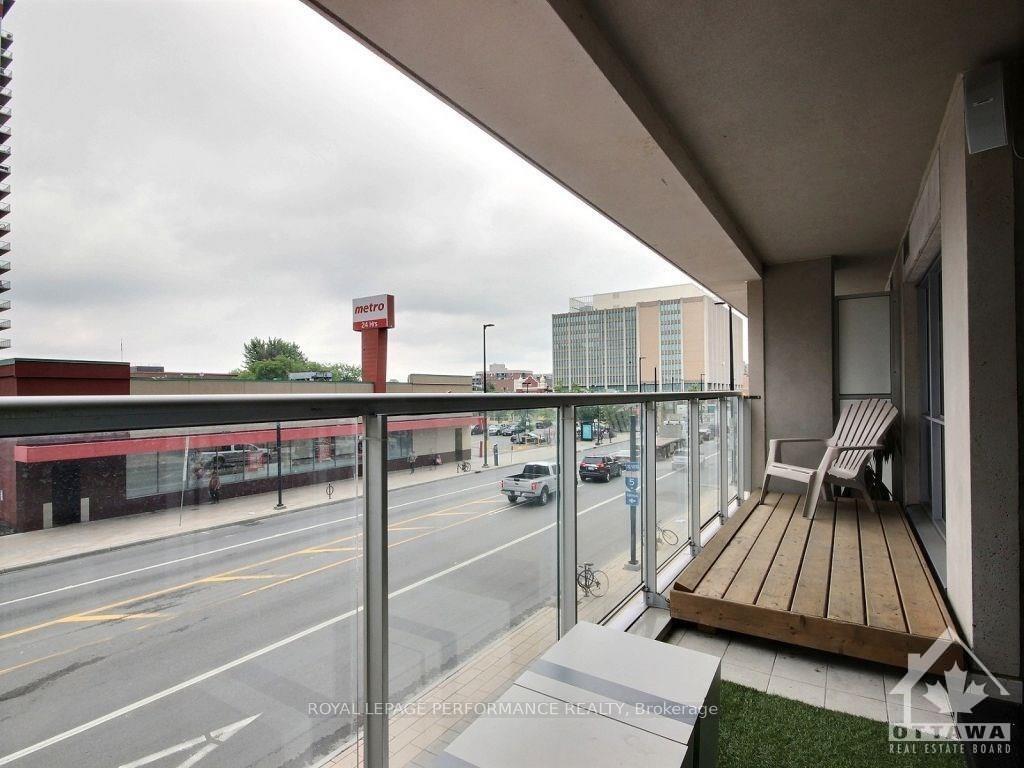 Photo 11 of Unit 202, 242 Rideau Street, Ottawa, Sandy Hill — HOMEH