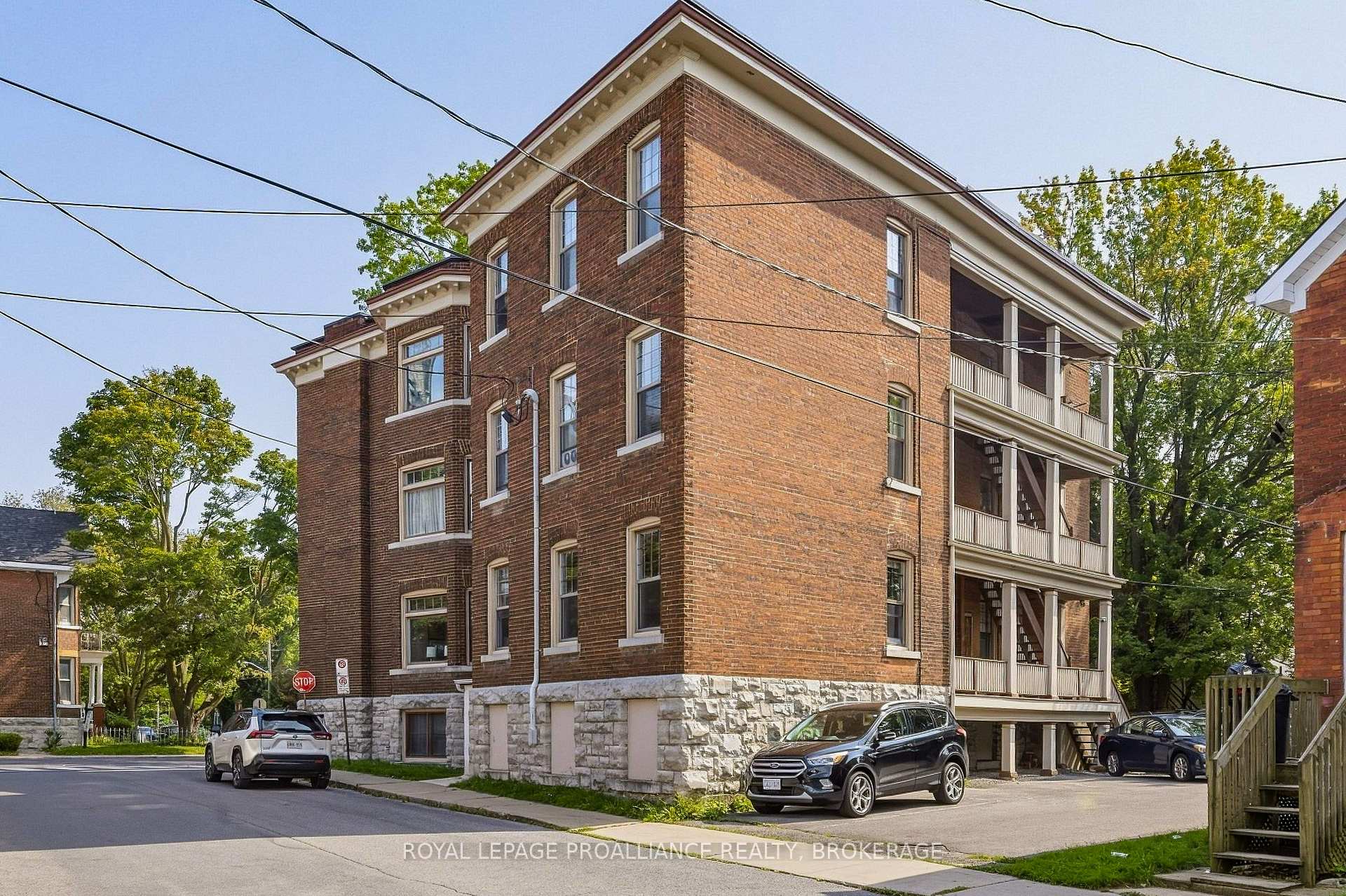 Photo 4 of Unit 5, 244 Barrie Street, Kingston, Central City East — HOMEH