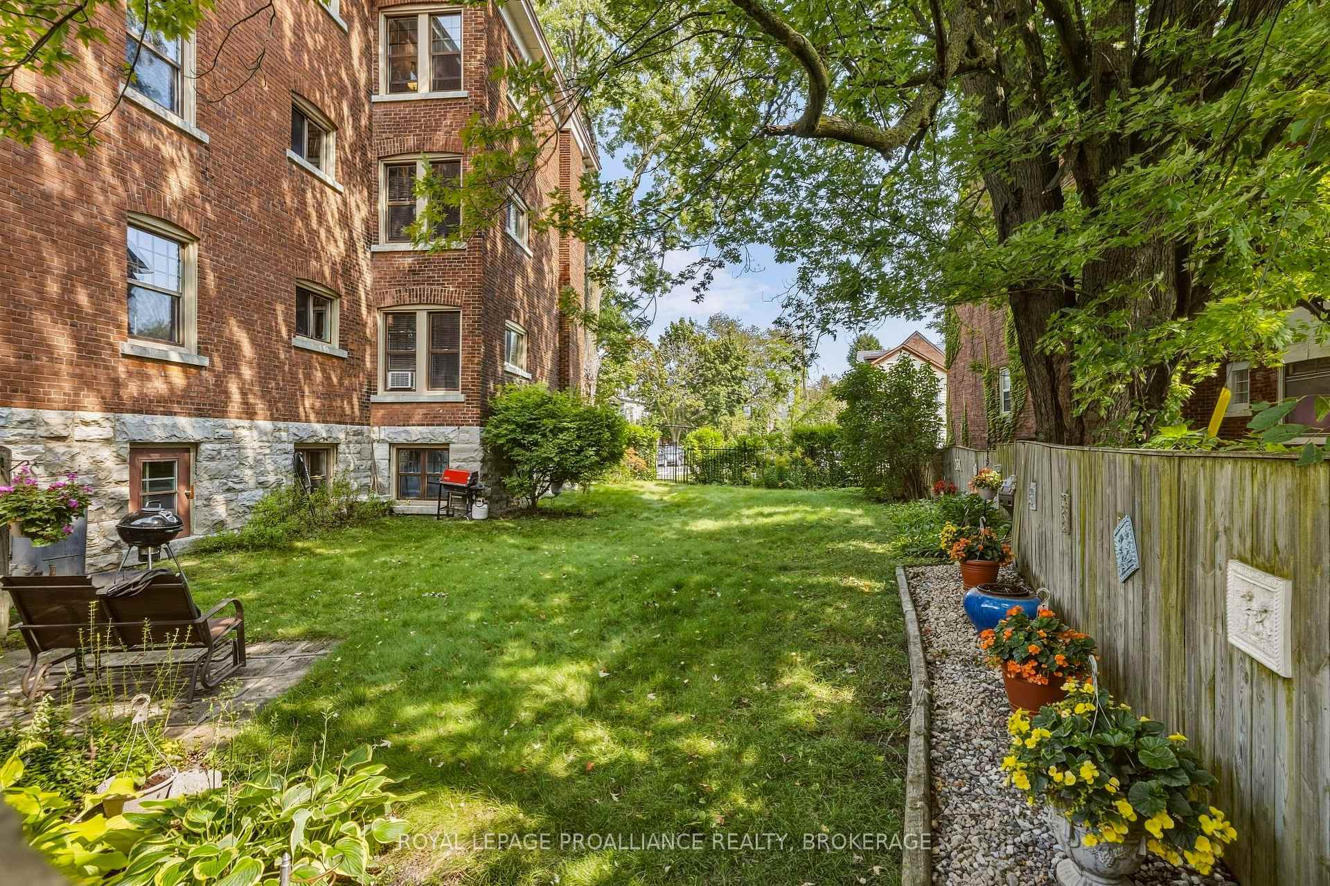 Photo 5 of Unit 5, 244 Barrie Street, Kingston, Central City East — HOMEH