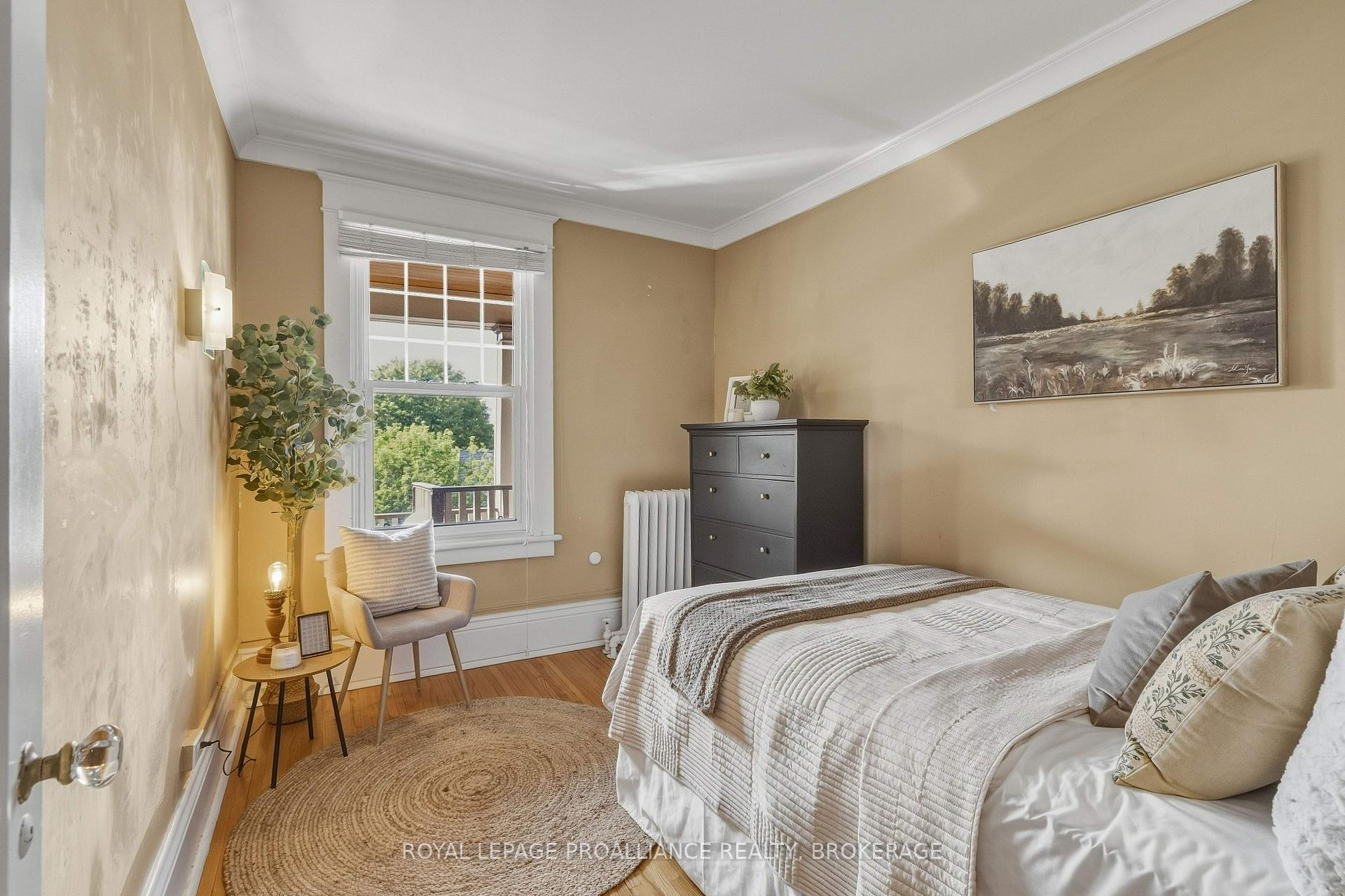 Photo 17 of Unit 5, 244 Barrie Street, Kingston, Central City East — HOMEH