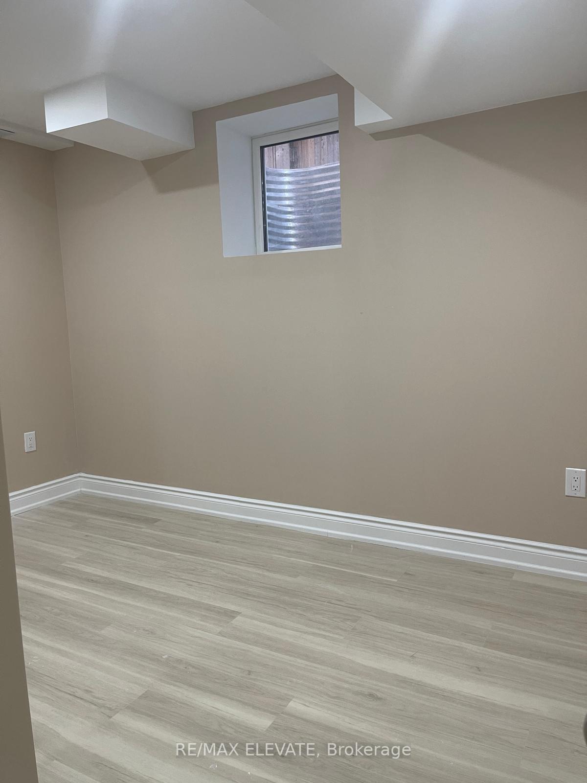 Photo 9 of 33 Lampman Crescent, Brampton, Credit Valley — HOMEH