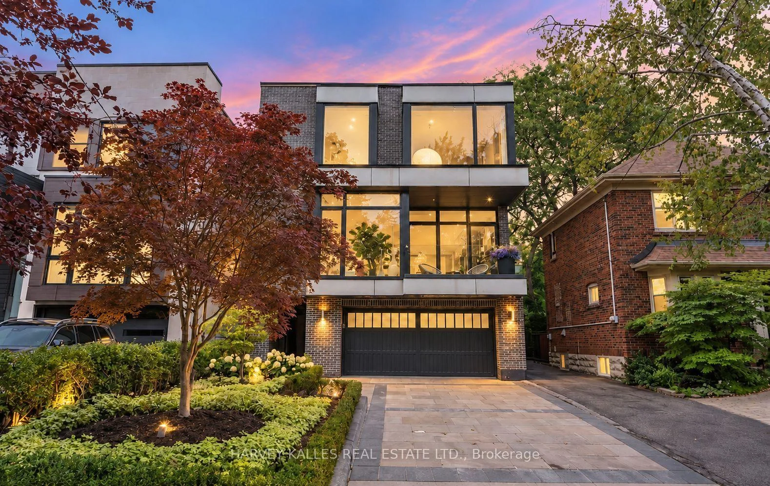 Front of 33 Tarlton Road