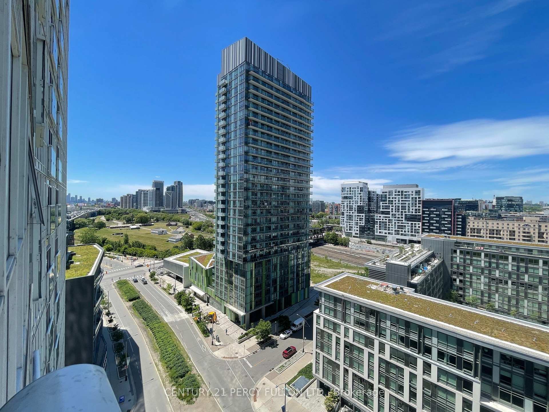 Photo 12 of Unit 1811, 85 Queens Wharf Road, Toronto, Waterfront Communities — HOMEH